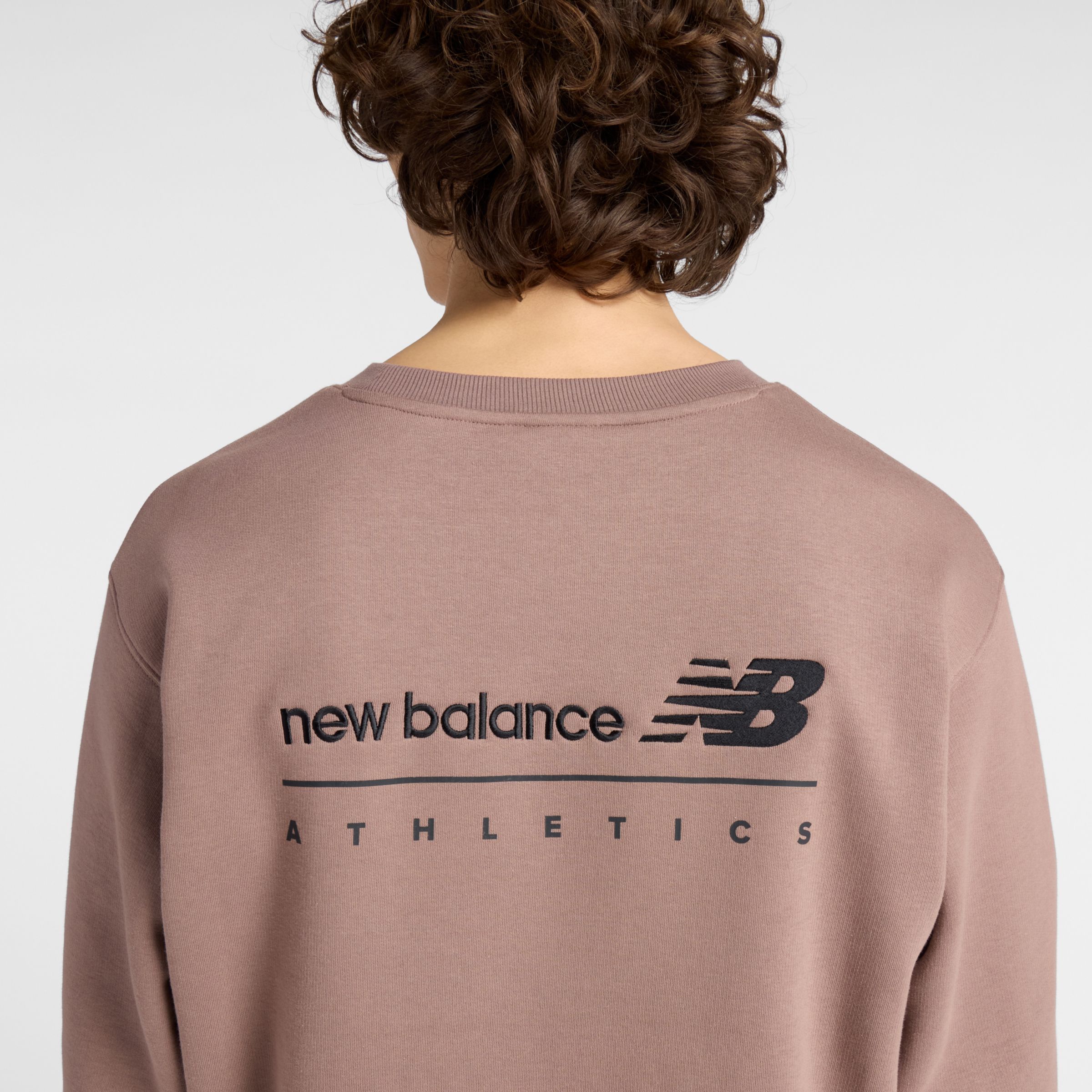 Linear Graphic Fleece Crew