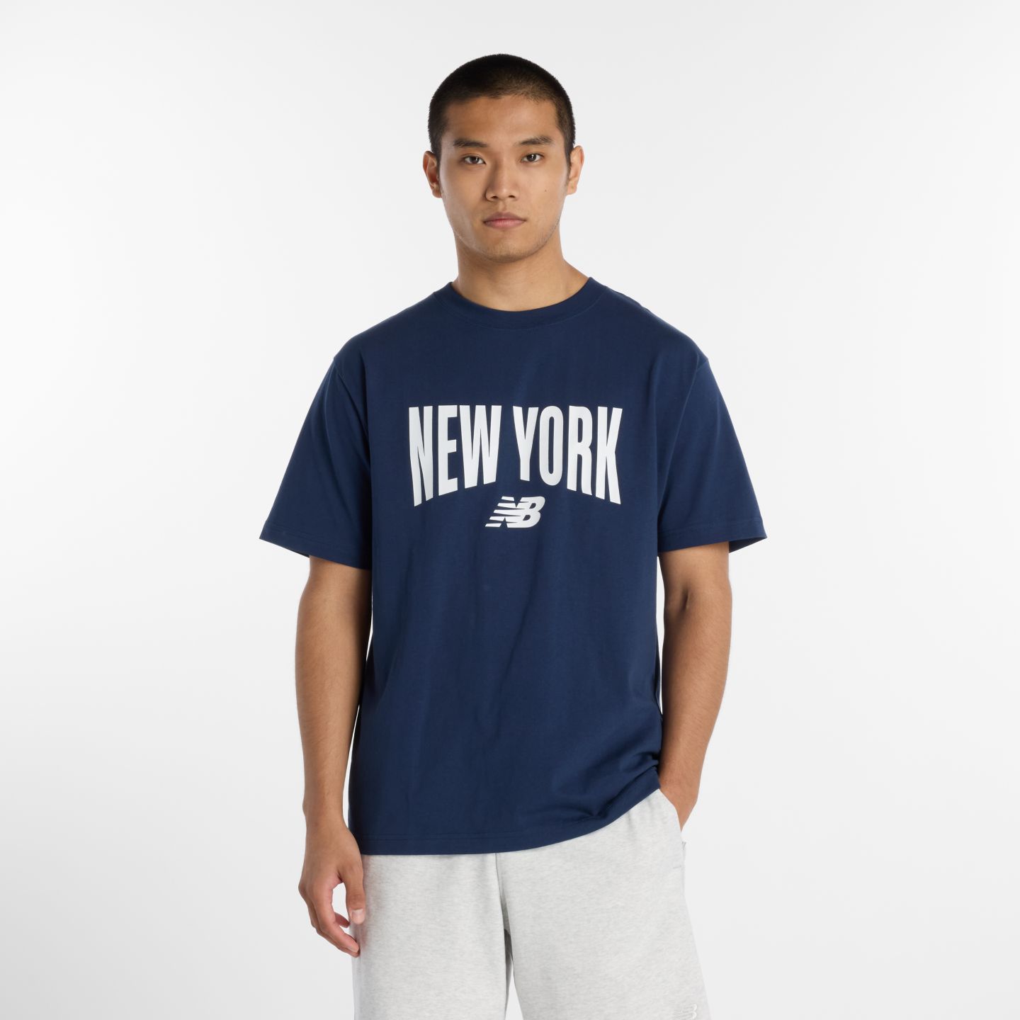 Мужская футболка New Balance New York City, цвет: Тёмно-синий — фото 1