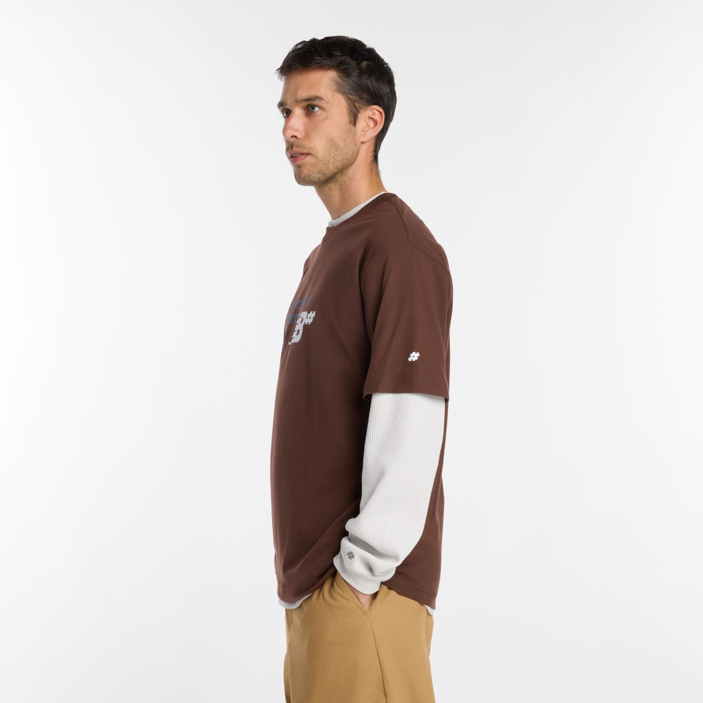 Numeric スタックド グラフィック T-Shirt