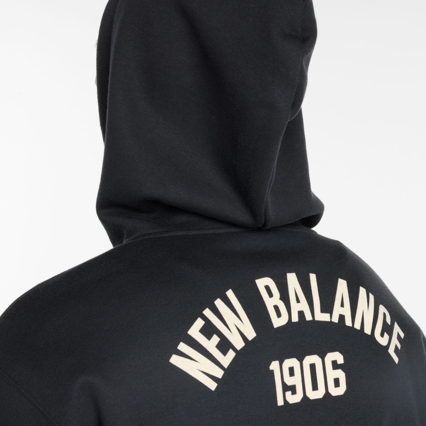Мужское худи New Balance Woven Label, цвет: Чёрный — фото 6