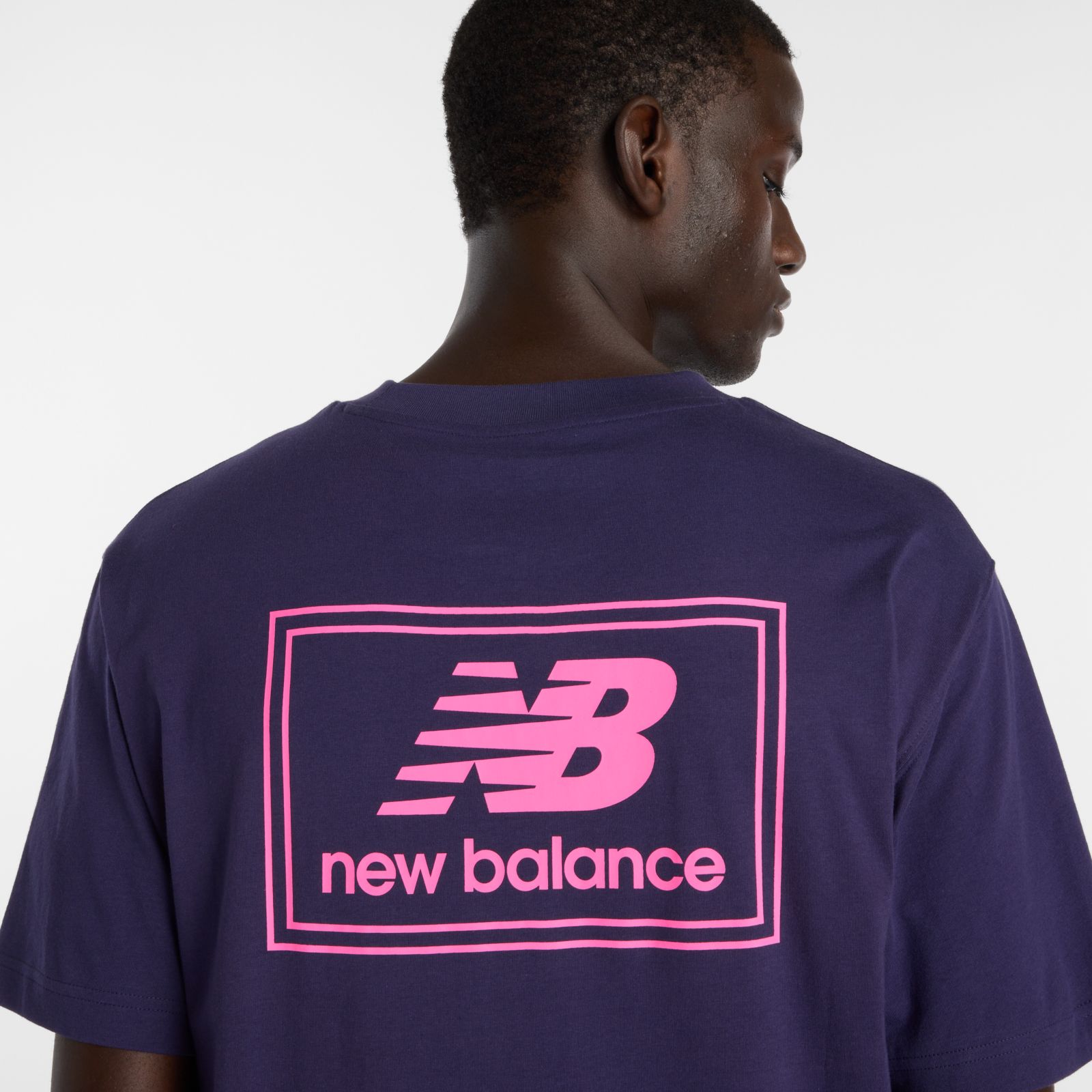 Мужские футболки New Balance Woven Label T-Shirt — фото 3