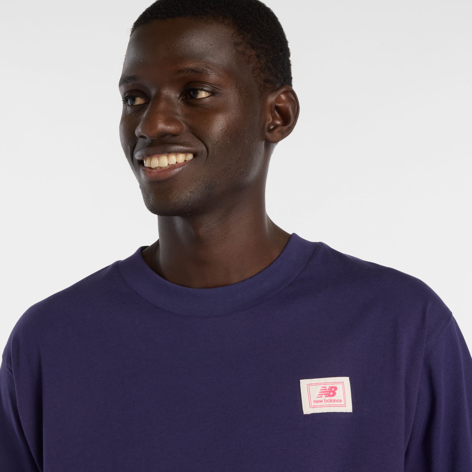 Мужские футболки New Balance Woven Label T-Shirt — фото 6