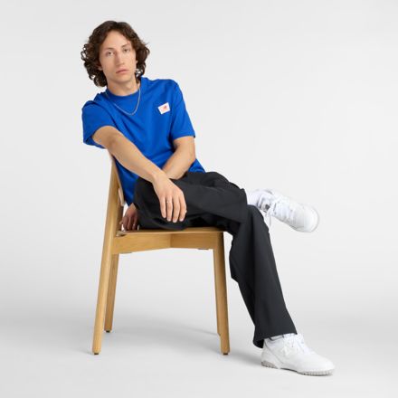 T-shirt avec étiquette tissée