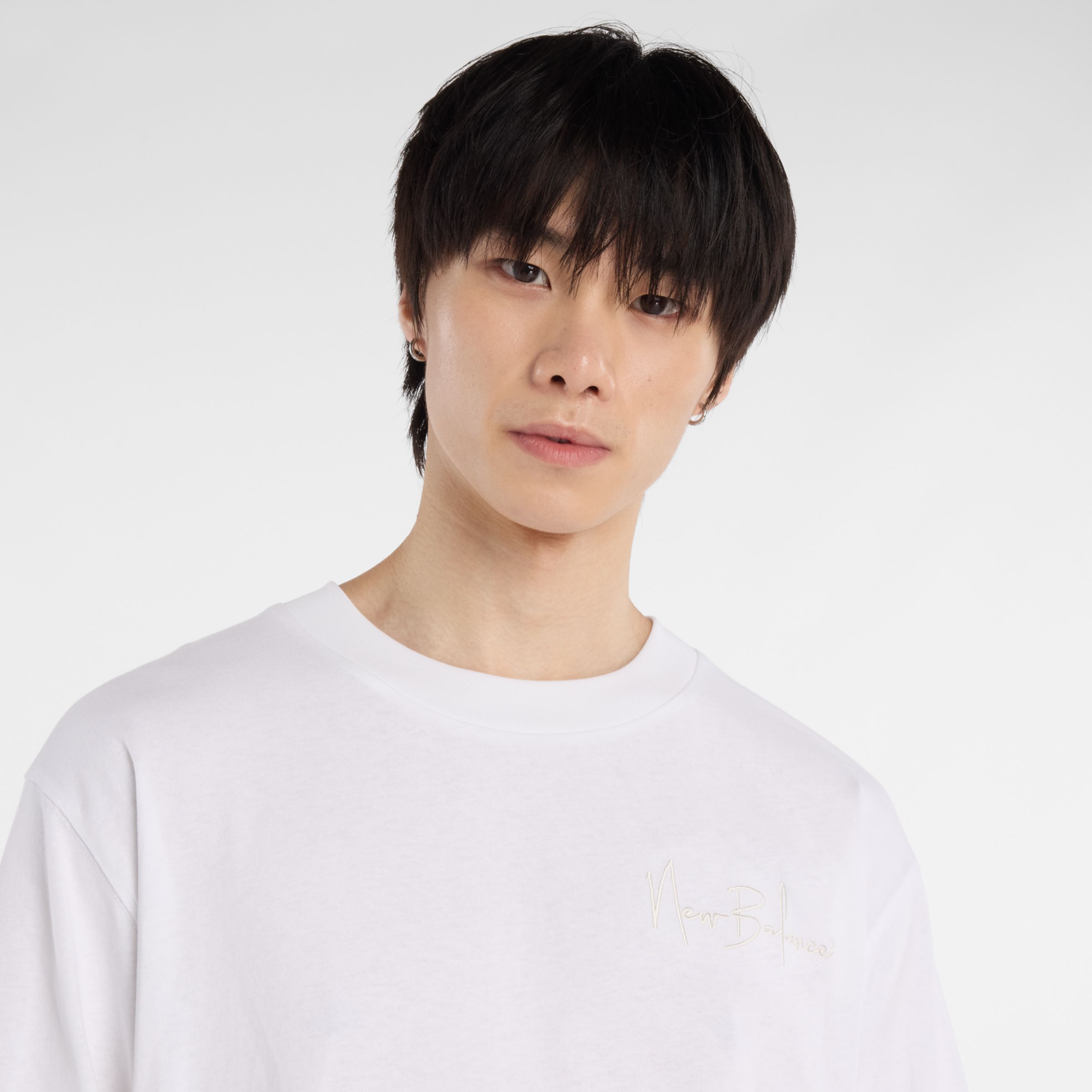 Athletics シグネチャーロングスリーブTシャツ