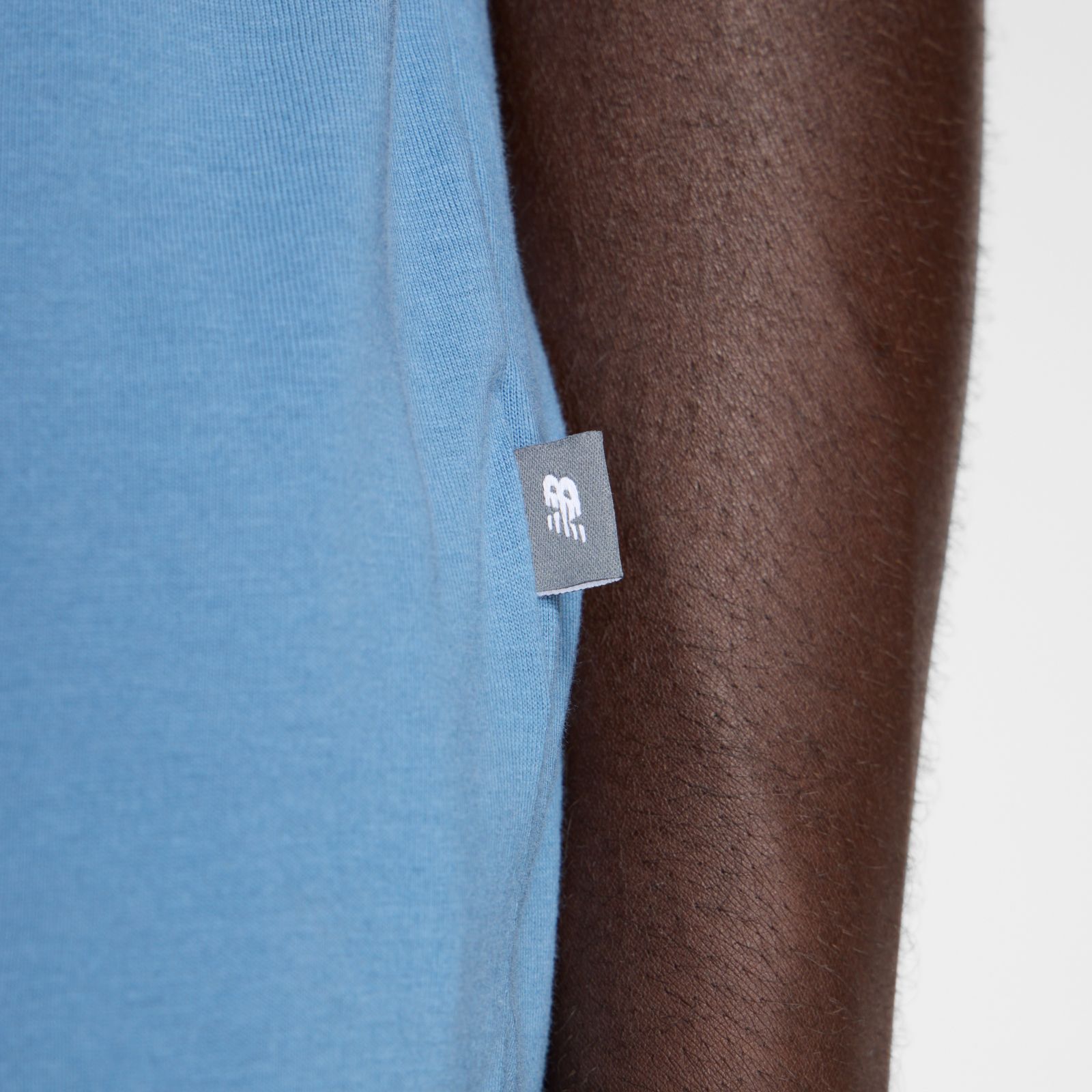 Обувь New Balance Left Chest Shoe Sketch T-Shirt — фото 4