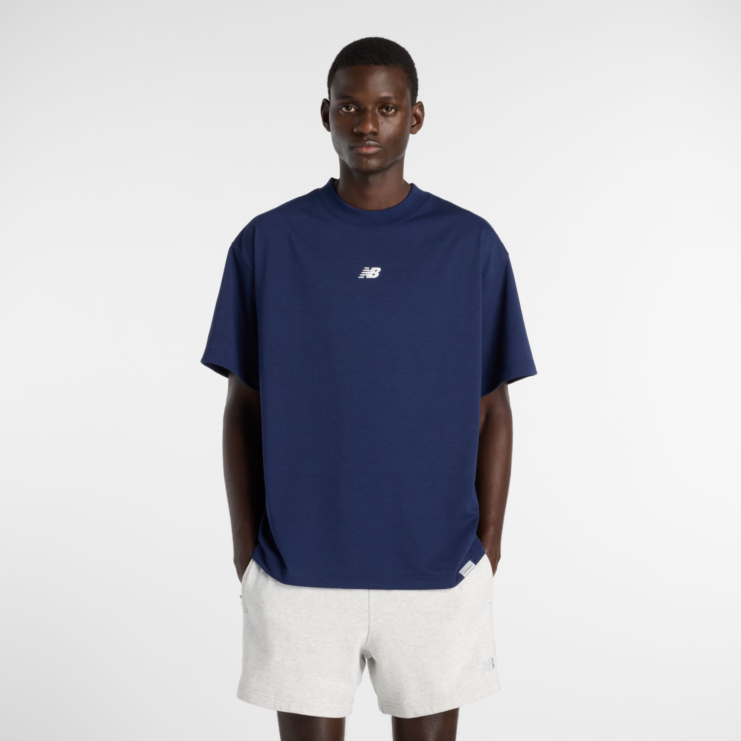 グラフィックTシャツ