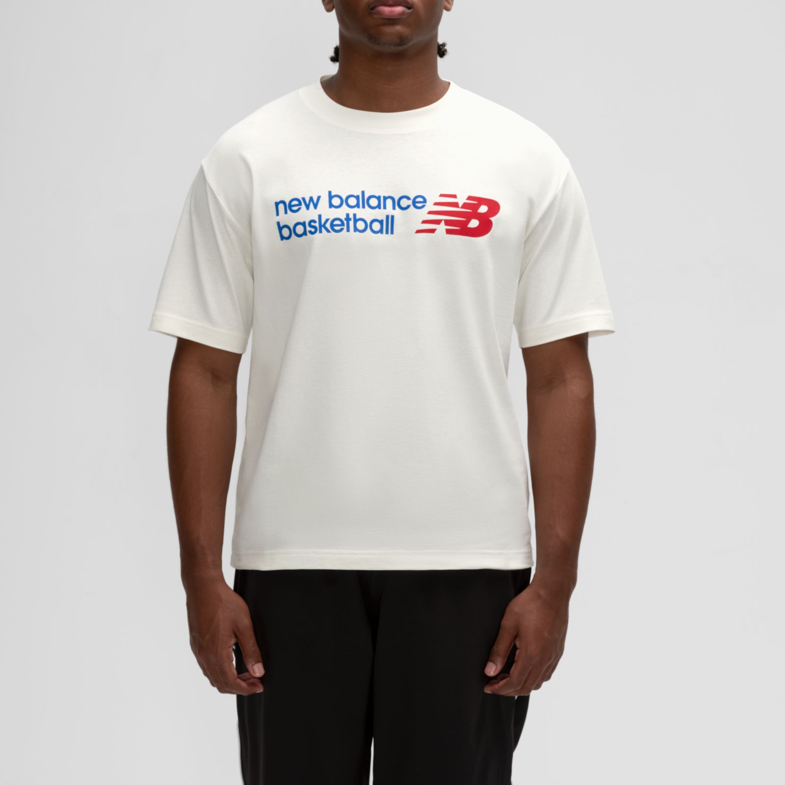 Мужские футболки New Balance Core Basketball Graphic T-Shirt — фото 2