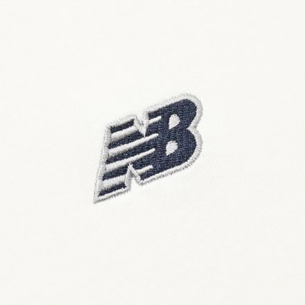 エンブロイダリードNBロングスリーブTシャツ
