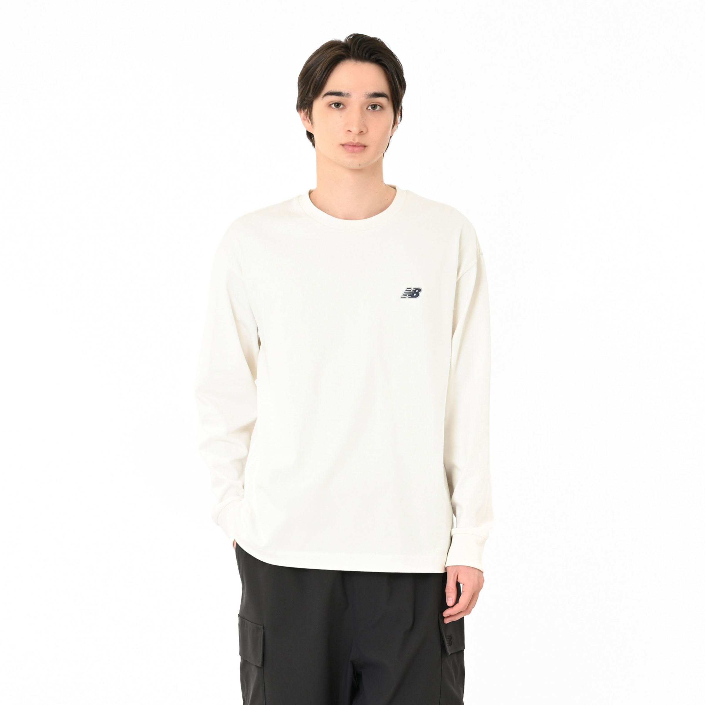 エンブロイダリードNBロングスリーブTシャツ