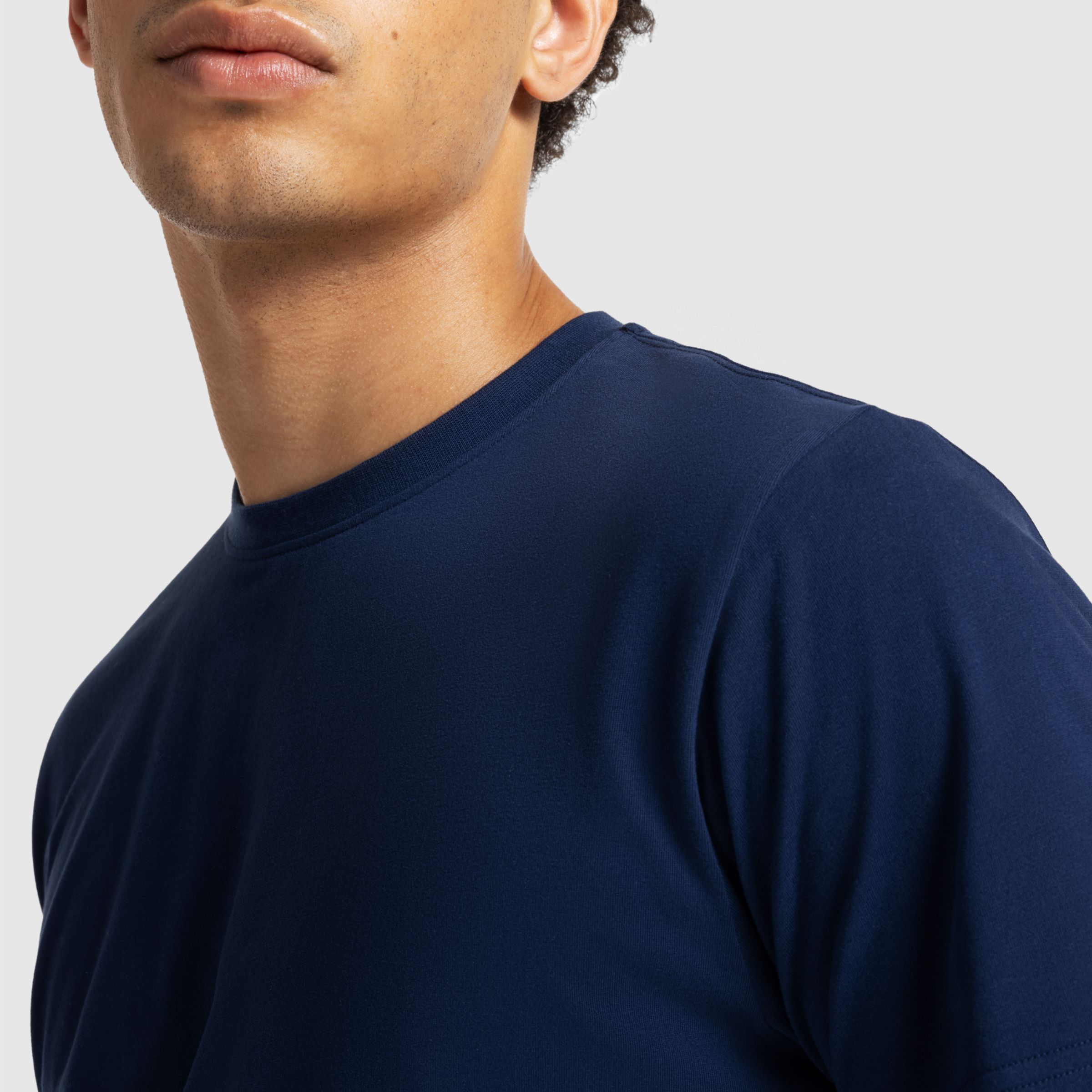 Klutch X NBバーサタイルTシャツ