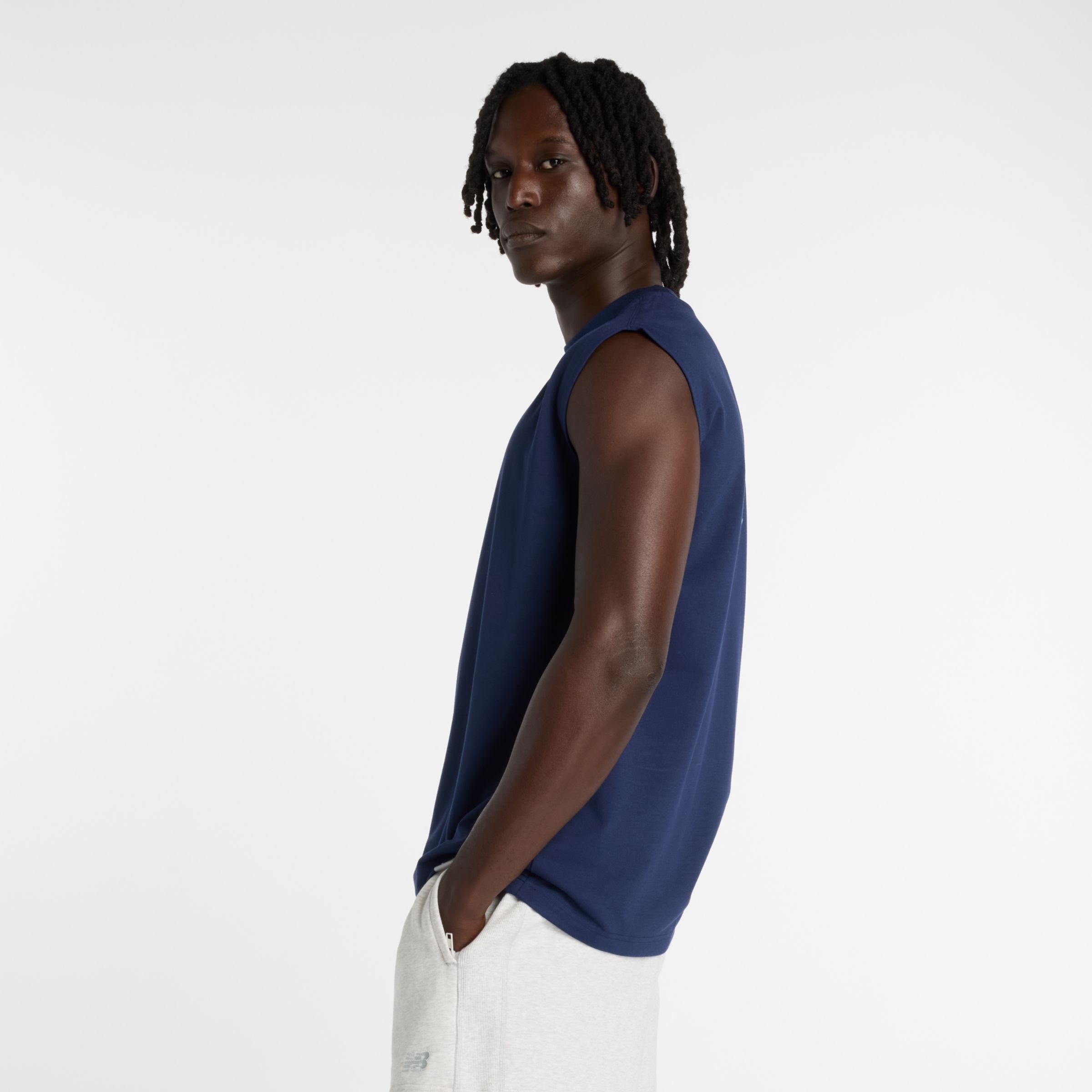 スリーブレスTシャツ