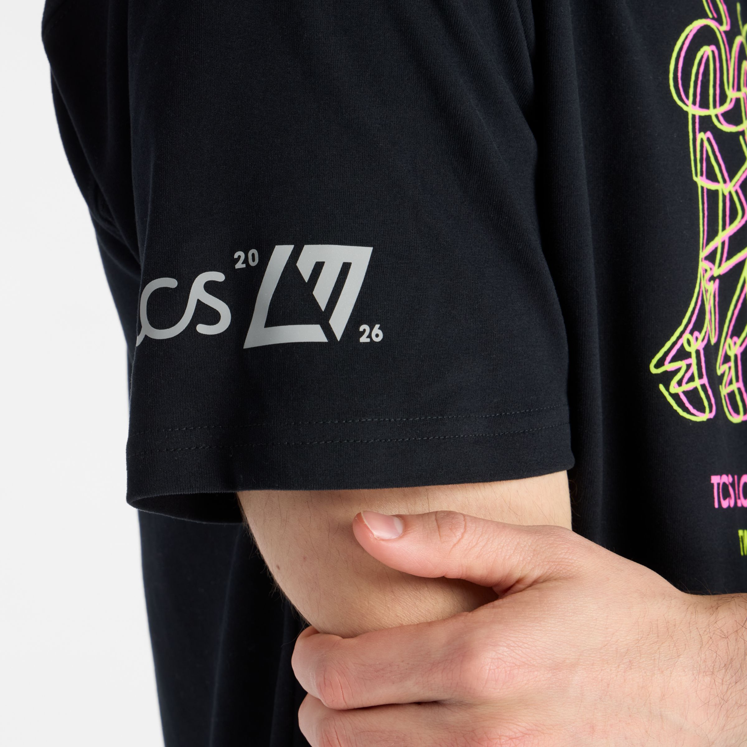 London Edition Graphic T-Shirt 4