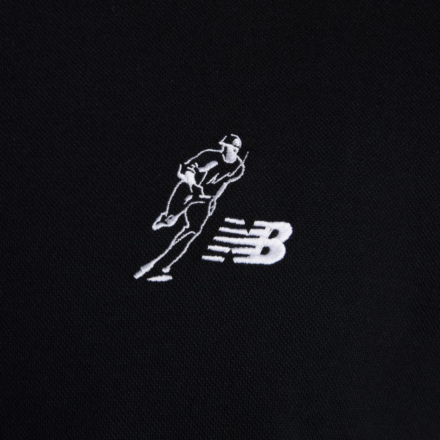 Мужское поло New Balance Shohei Always On Logo SS Polo, цвет: Caviar — фото 6