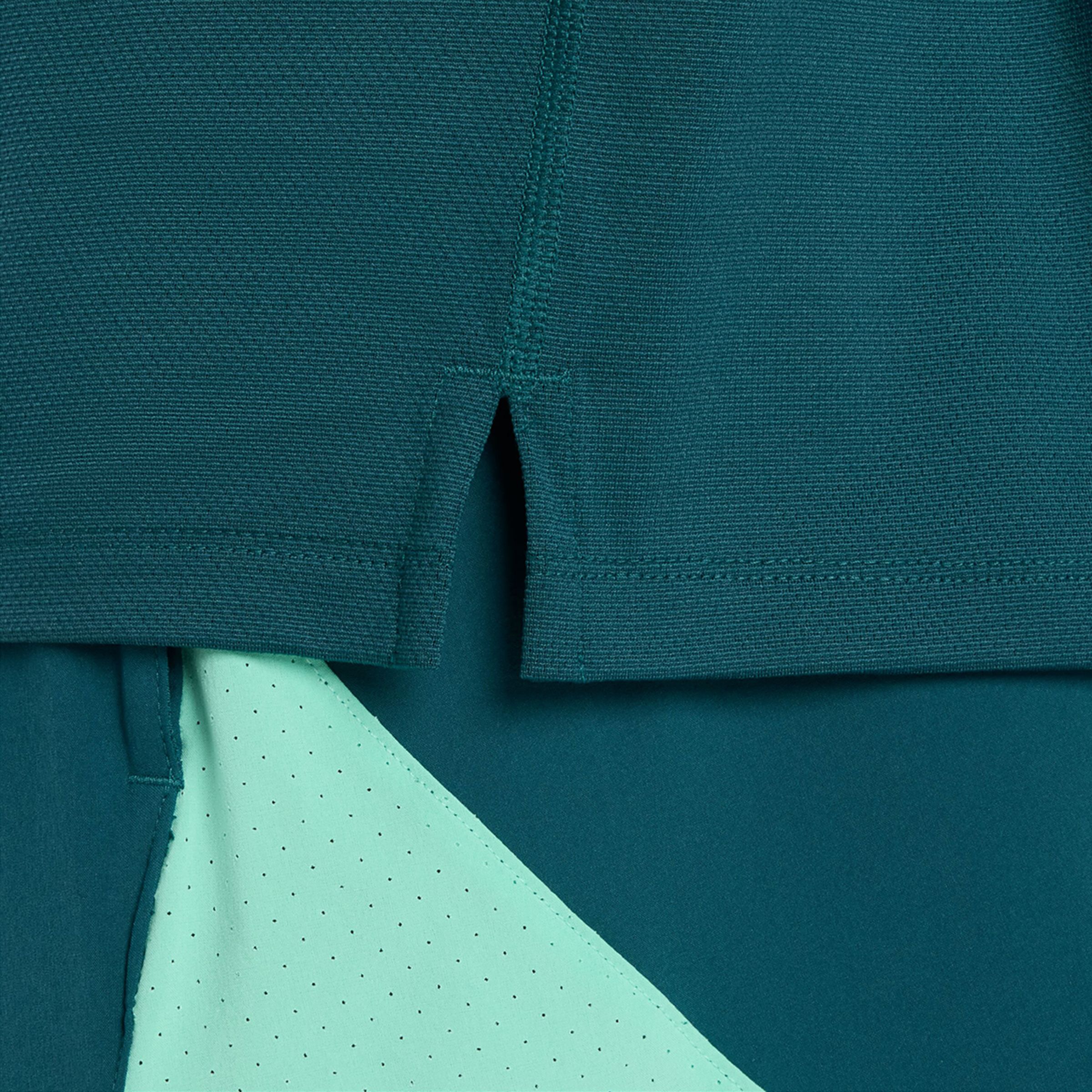 Tournament Novelty Top