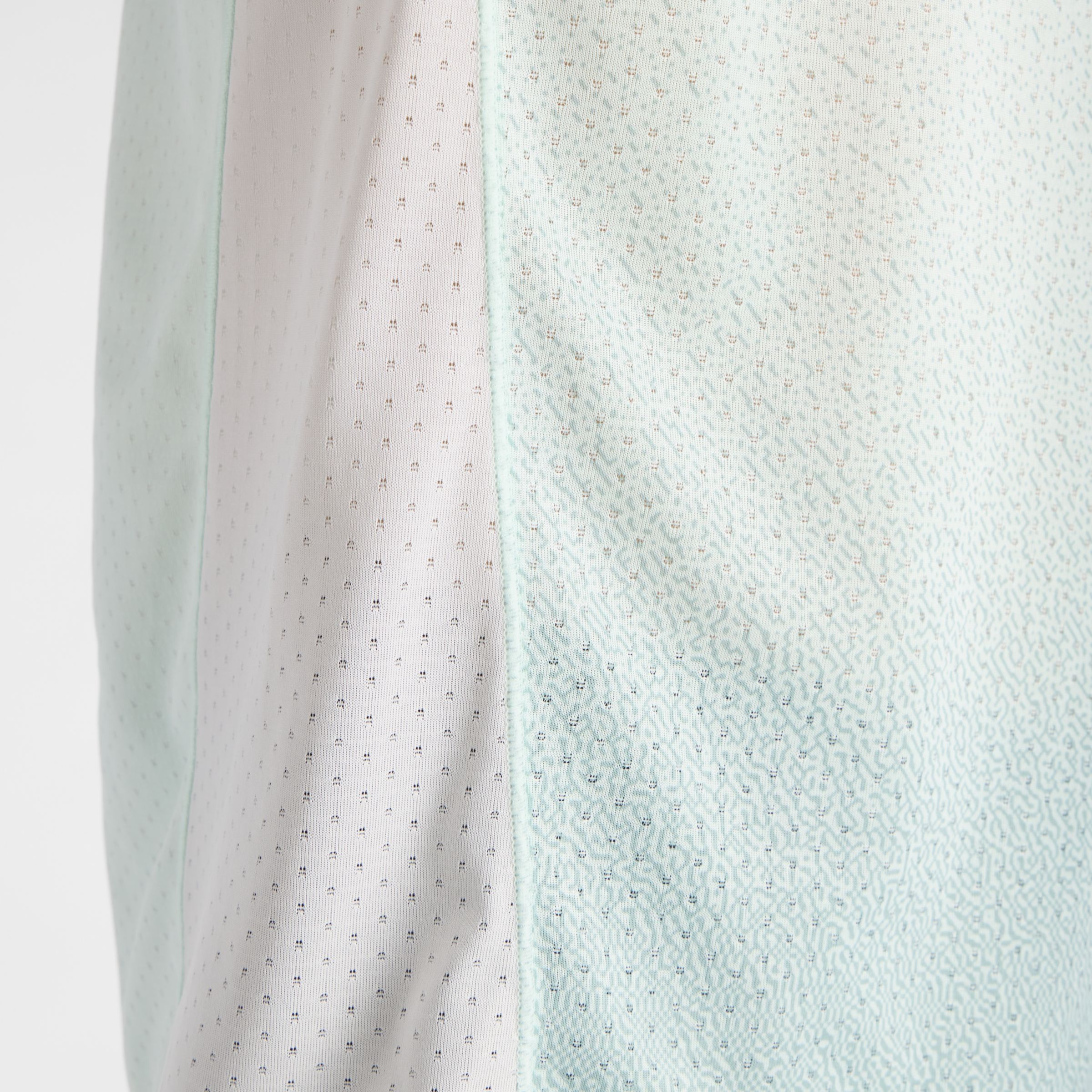 London Edition Visually Technical RC Essential Run T-Shirt