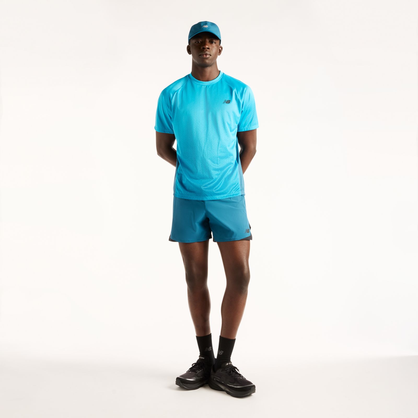 Мужские футболки New Balance Viz-Tech Run T-Shirt — фото 2