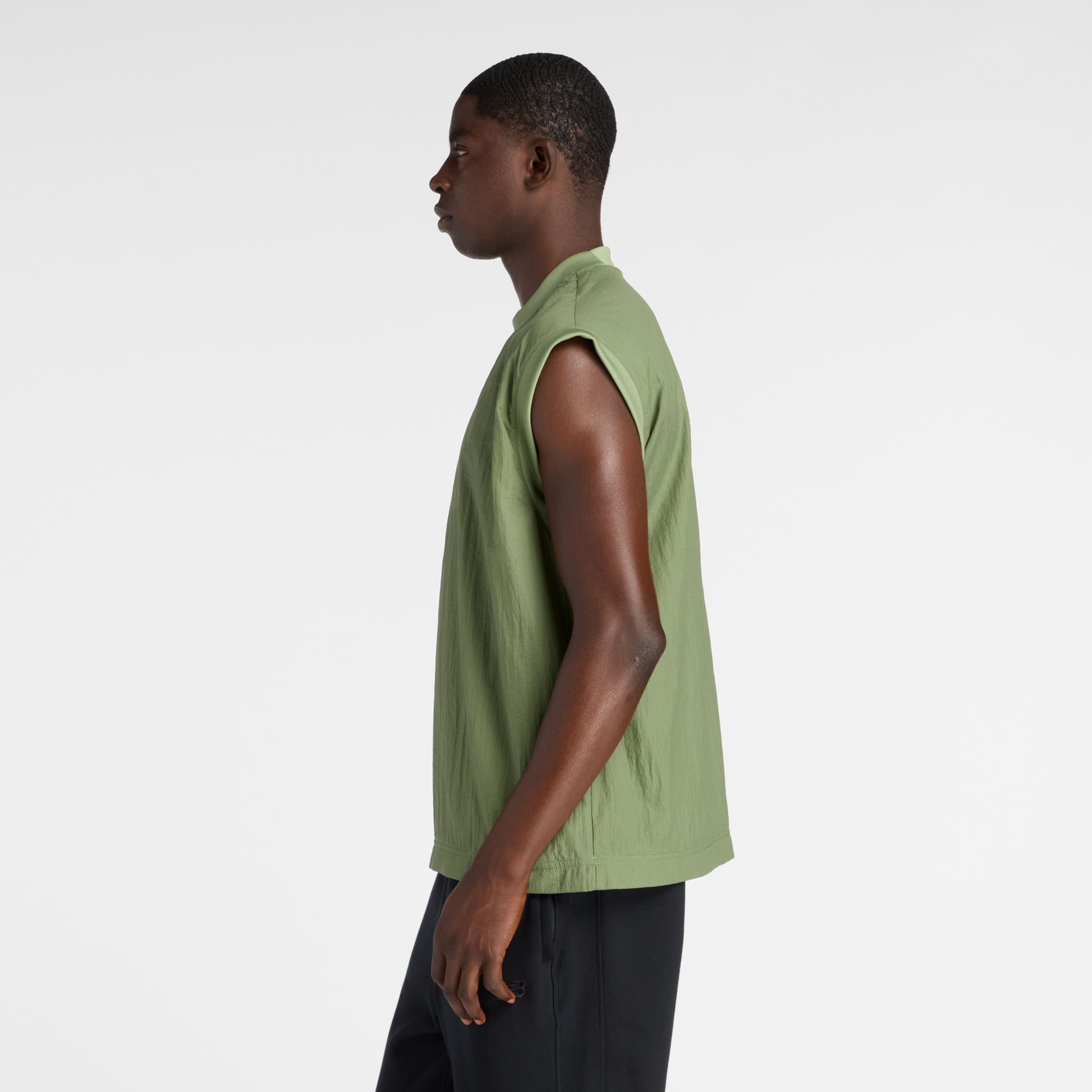 NB GREY 2レイヤースリーブレス