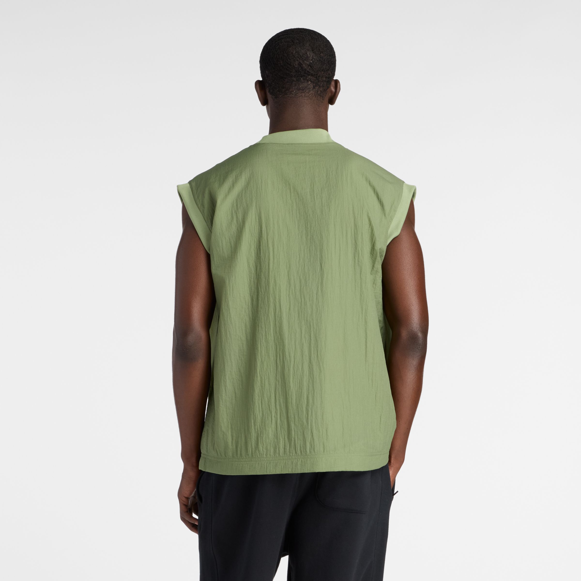 NB GREY 2レイヤースリーブレス