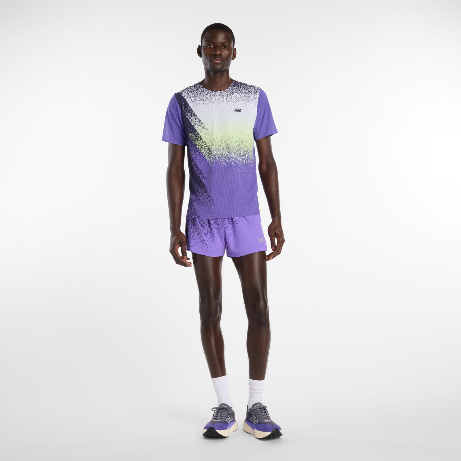 Мужские футболки New Balance Race Day Ultra Light Printed T-Shirt — фото 2