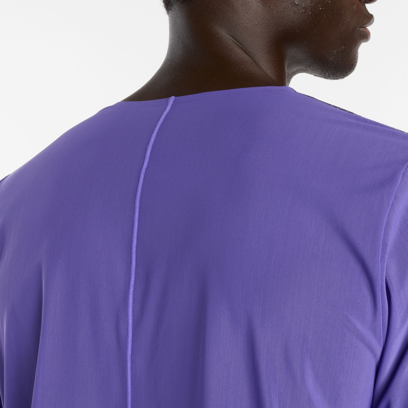Мужские футболки New Balance Race Day Ultra Light Printed T-Shirt — фото 5