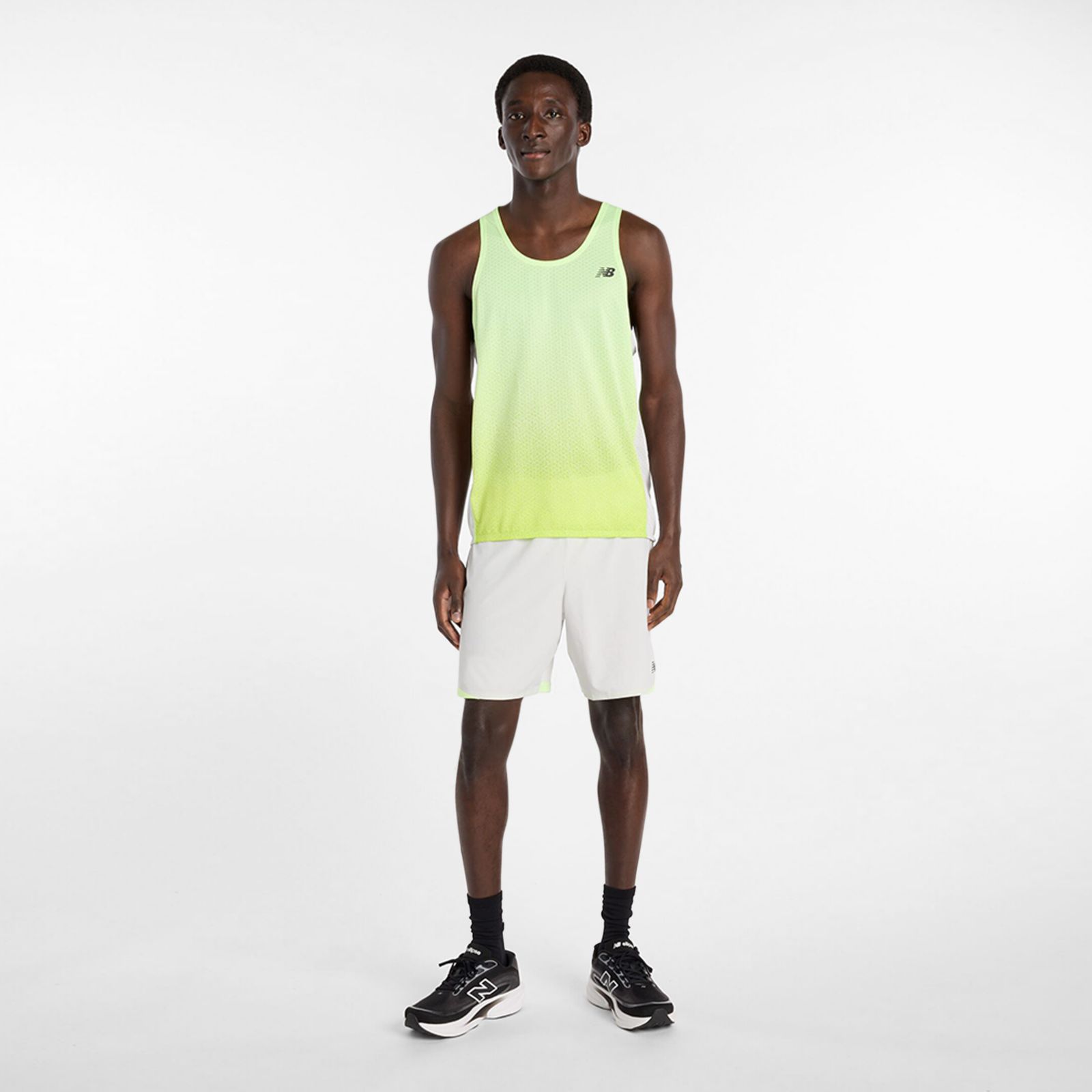 Мужские футболки New Balance Viz-Tech Run Singlet — фото 2