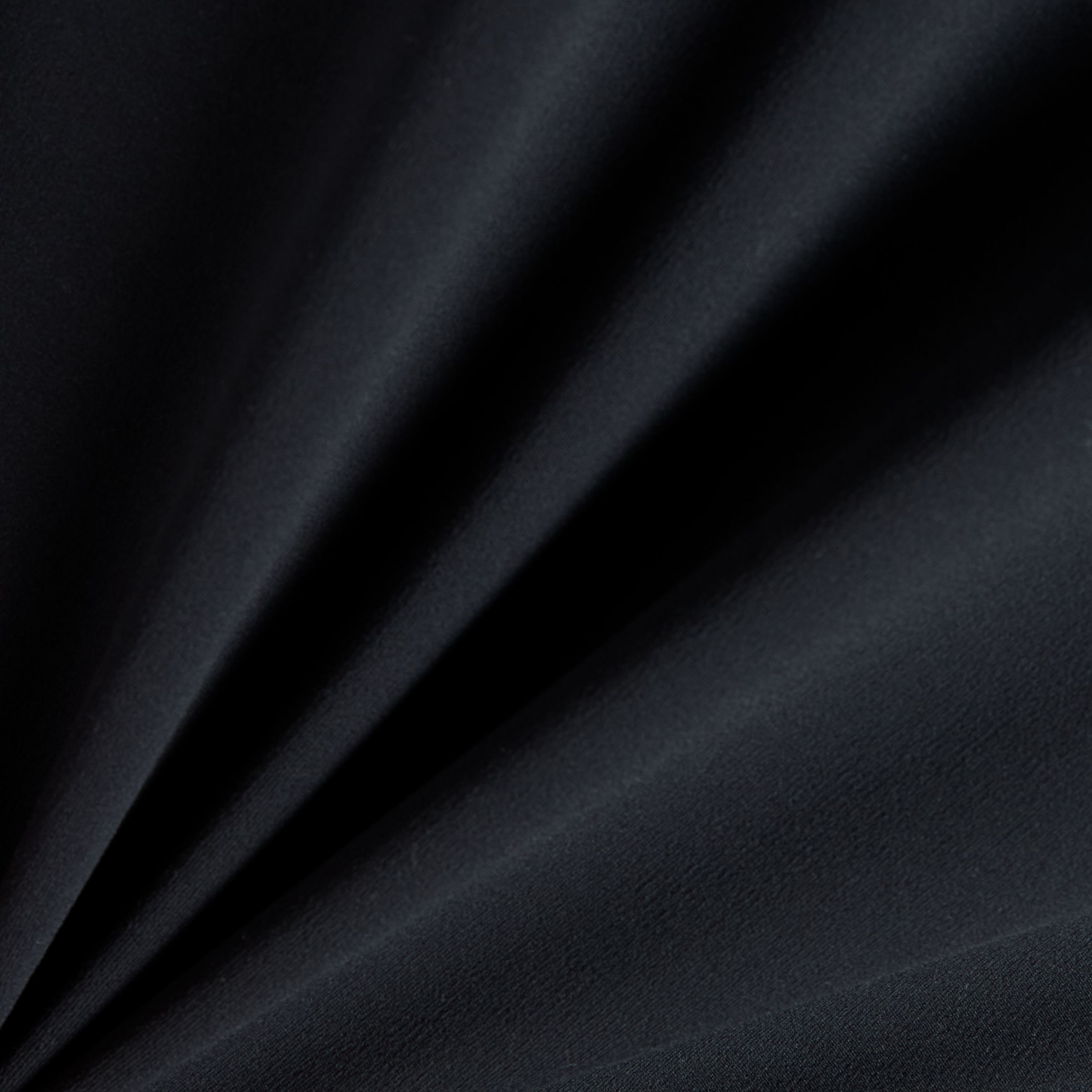 London Edition Reflective Run Hoodie