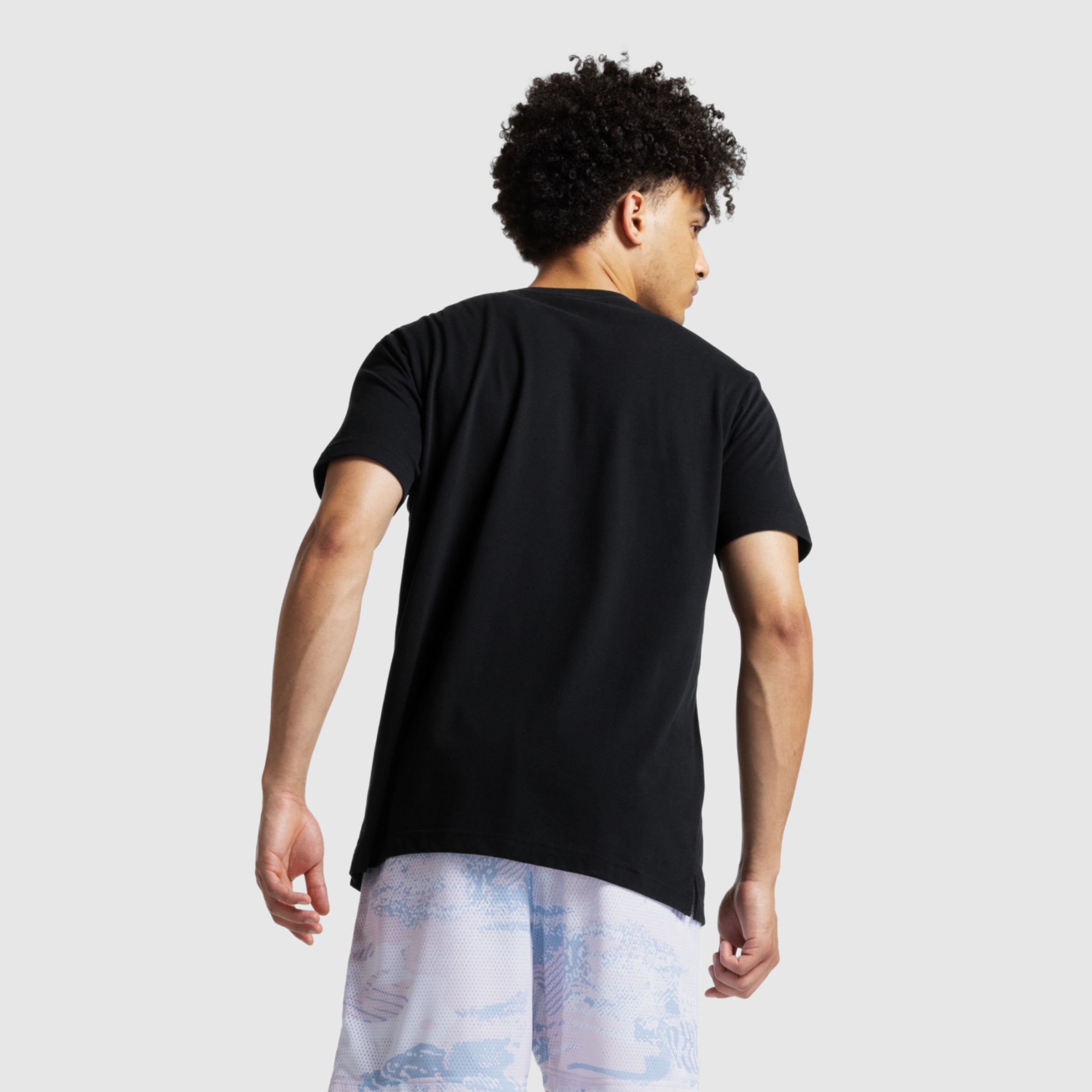 Klutch X NBバーサタイルグラフィックTシャツ