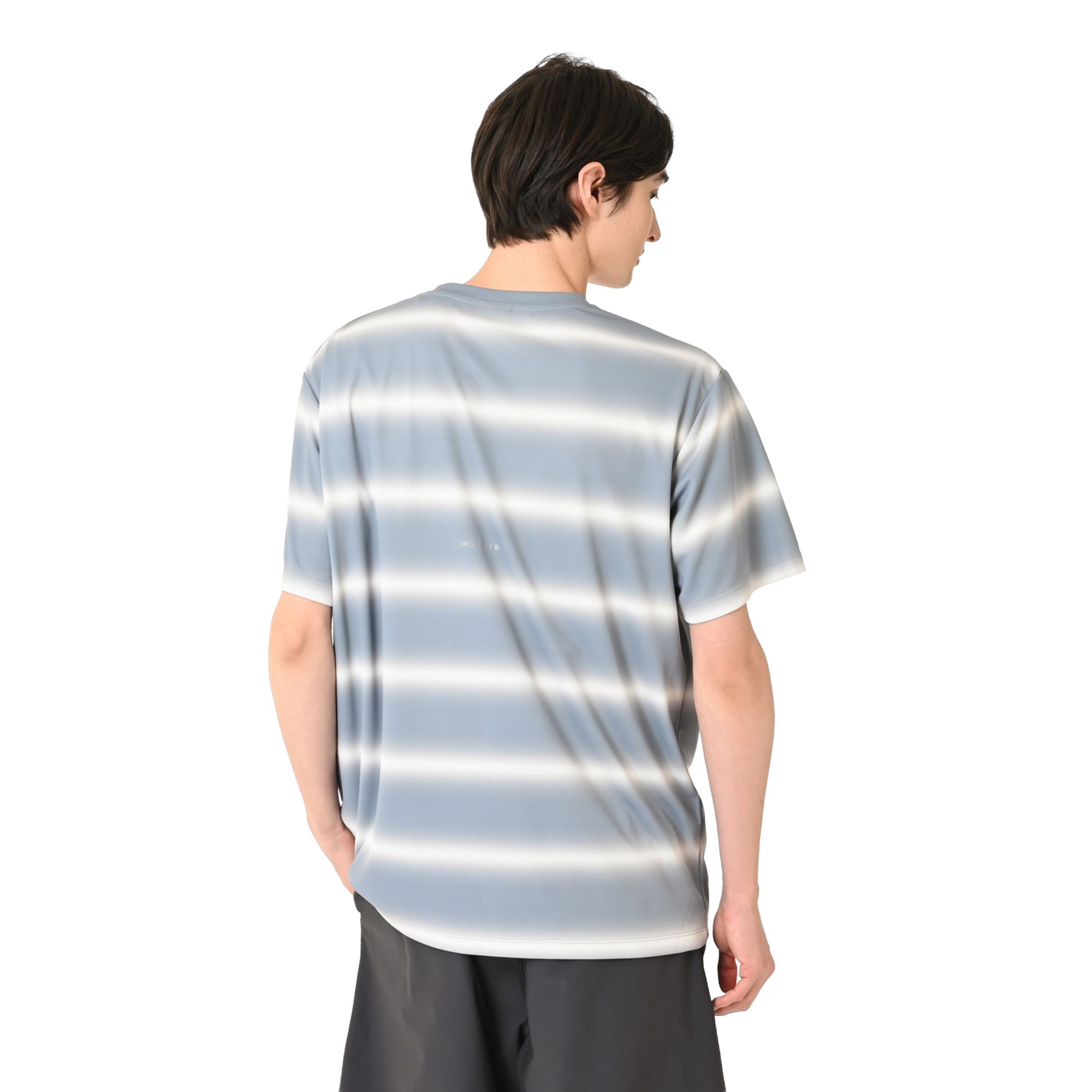 ファンクショナルショートスリーブストライプドTシャツ