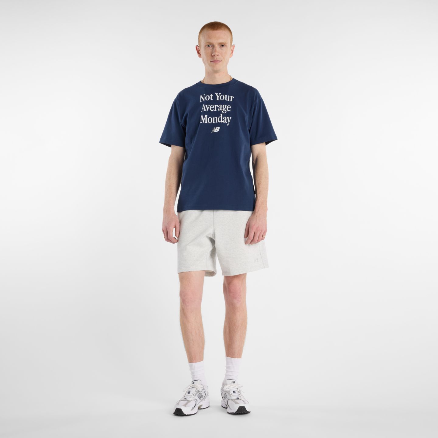 Мужская футболка New Balance Boston Graphic, цвет: Тёмно-синий / Синий — фото 2