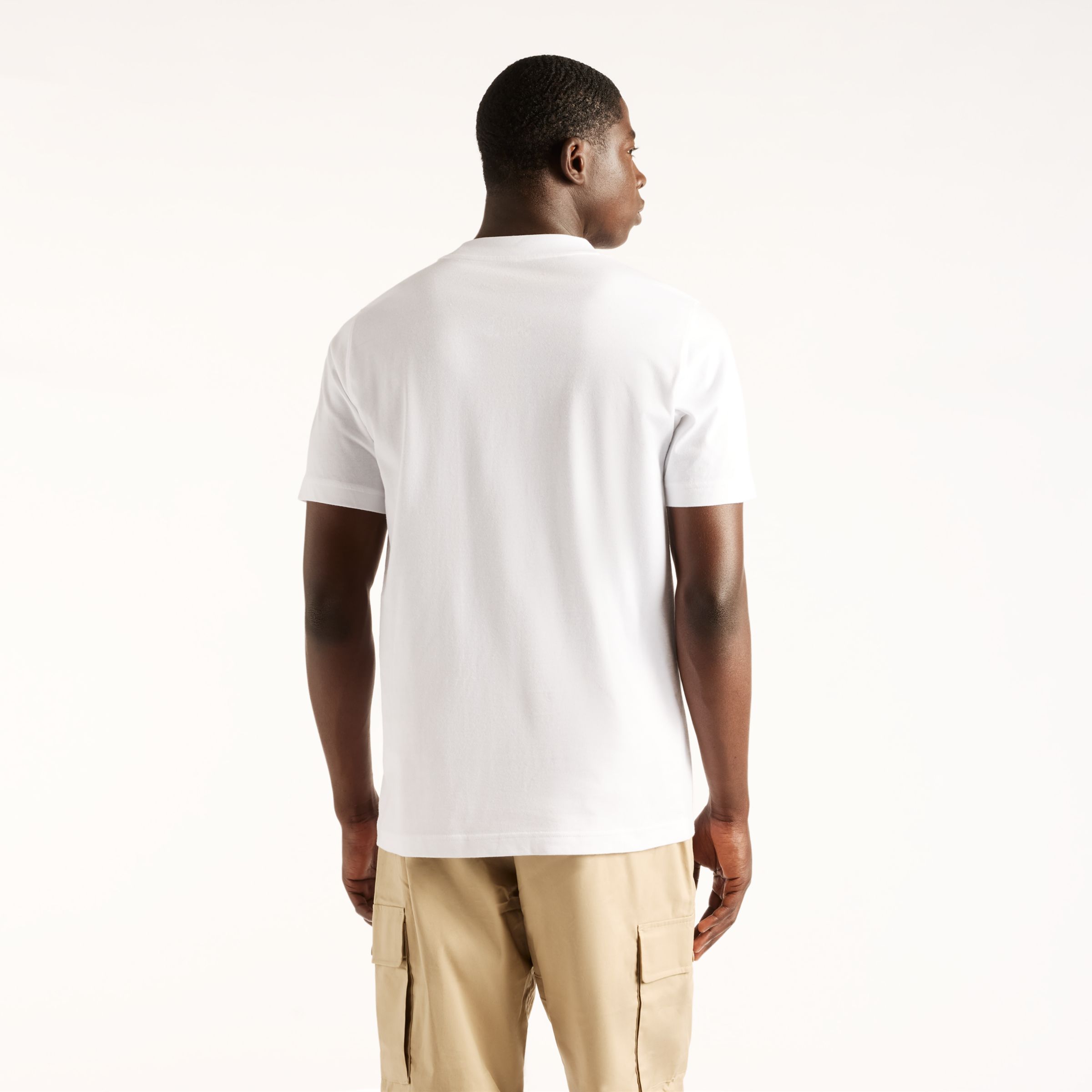 Nelson is wearing size M and is 5'4.5/164cm. Chest: 34.75"/88cm, Waist: 29"/74cm, Hips: 35.5"/90cm