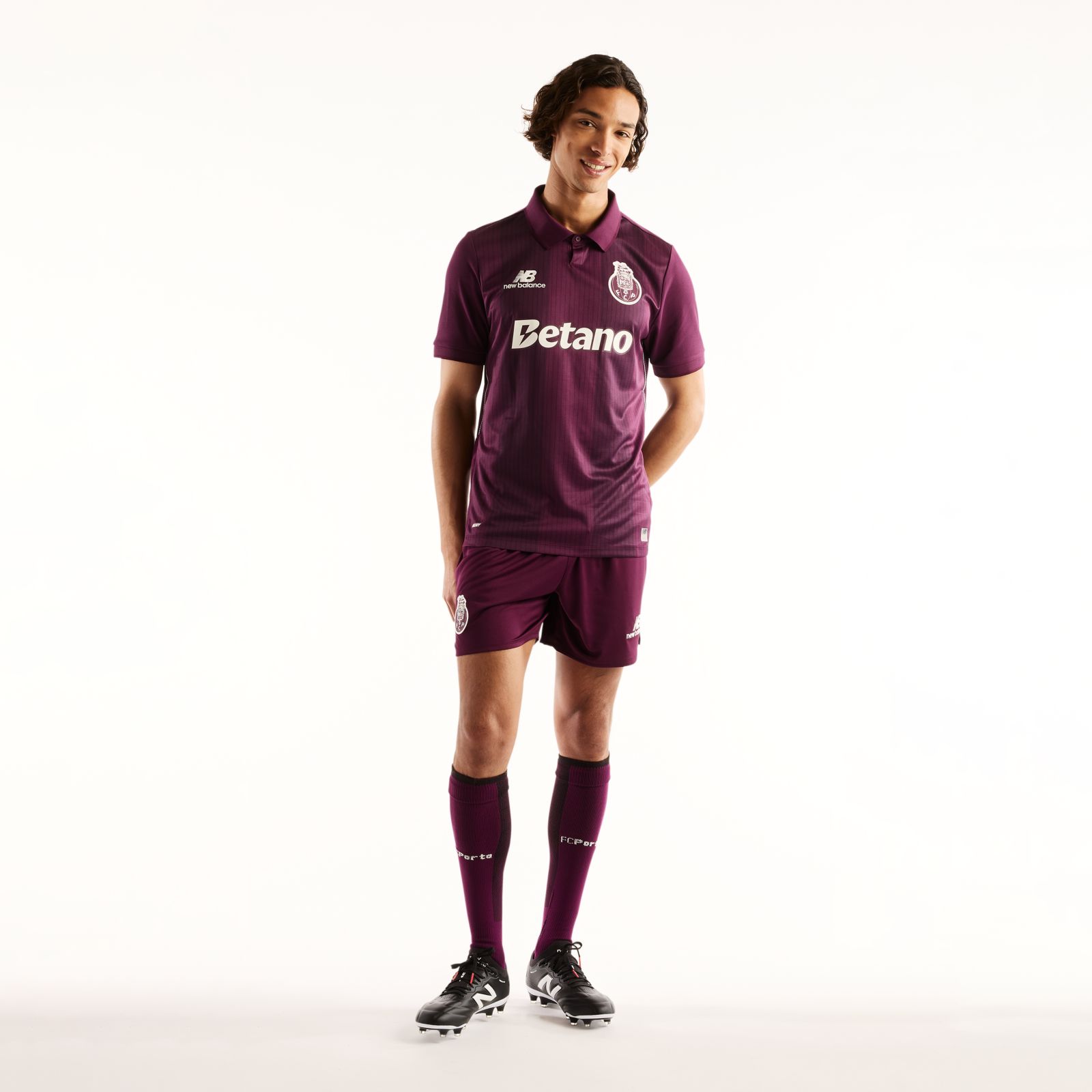 Мужские брюки New Balance FC Porto 26/27 Away Short Sleeve Jersey — фото 2