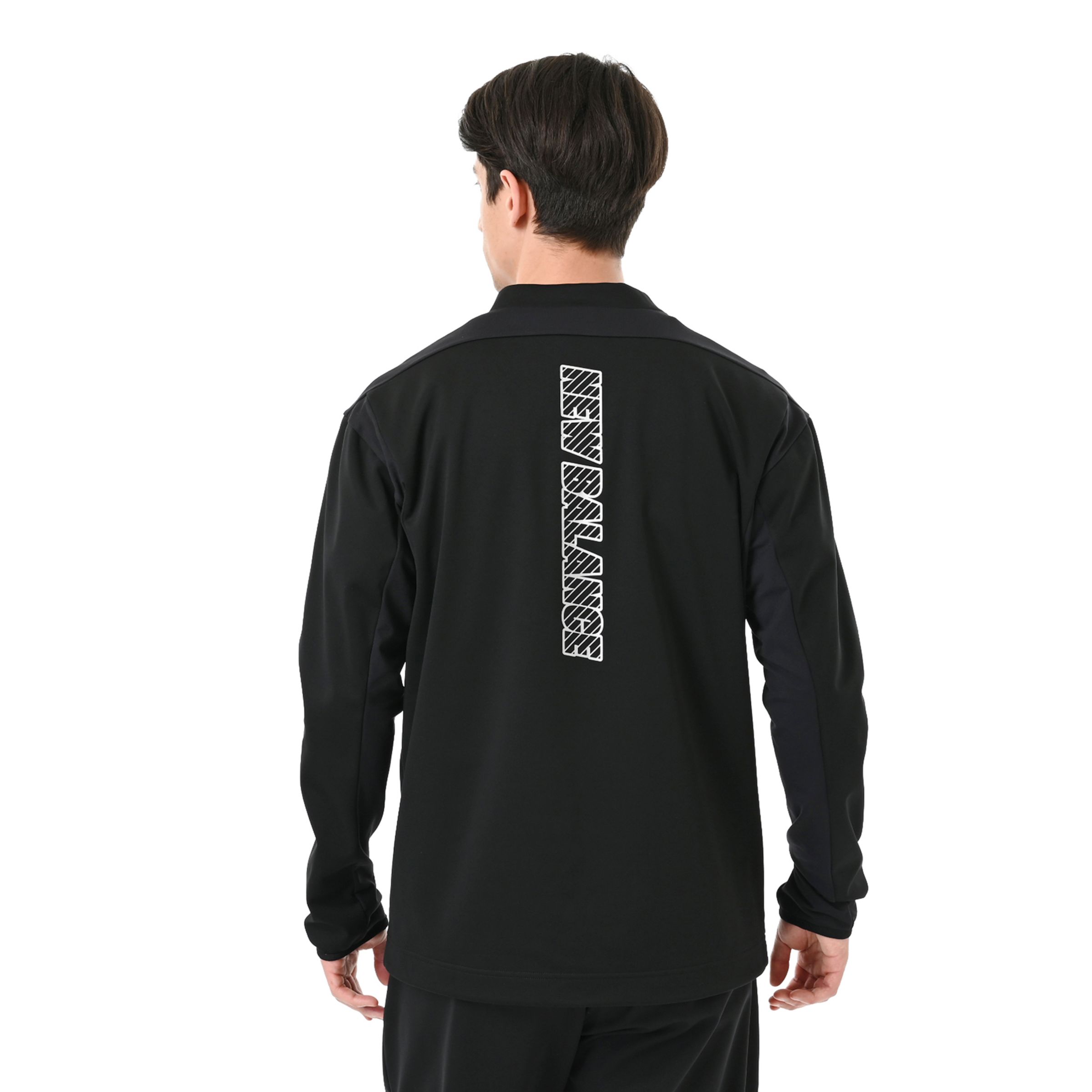 New Balance Black Out ストレッチボンディングトップ 防風撥水, MT62A3Z6BK