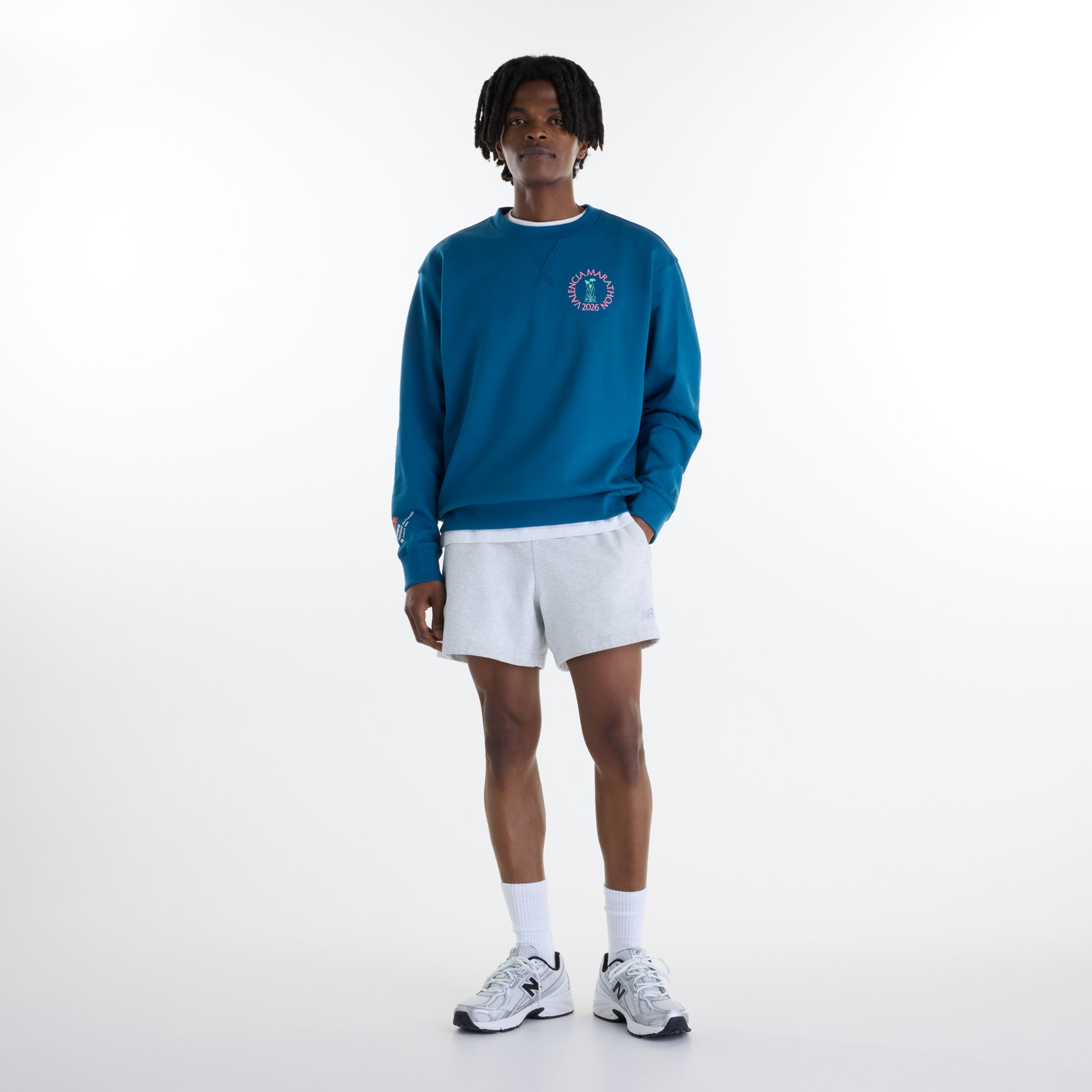 Glad is wearing size M and is 6'1"/ 185cm. Waist: 29"/74cm