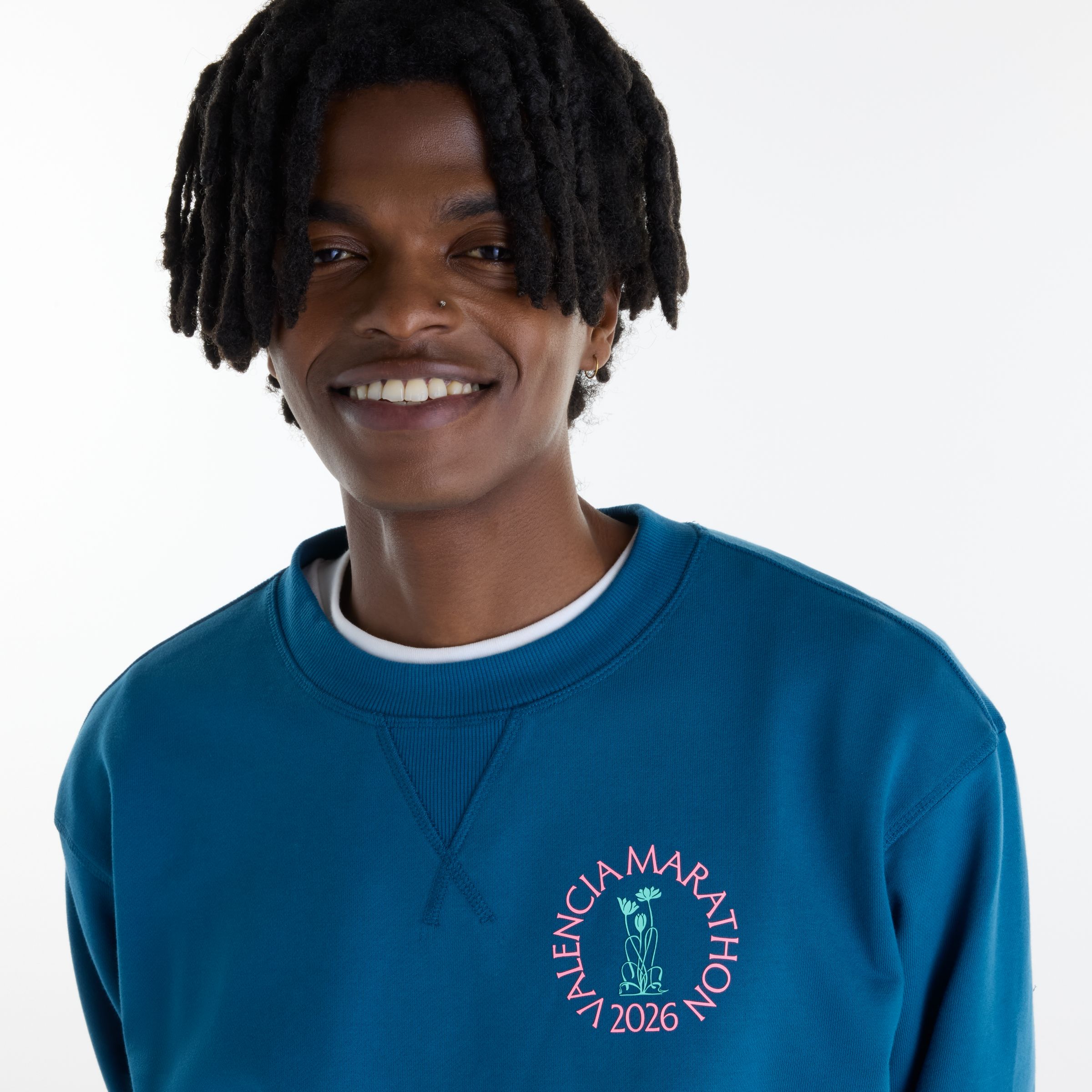 Glad is wearing size M and is 6'1"/ 185cm. Waist: 29"/74cm