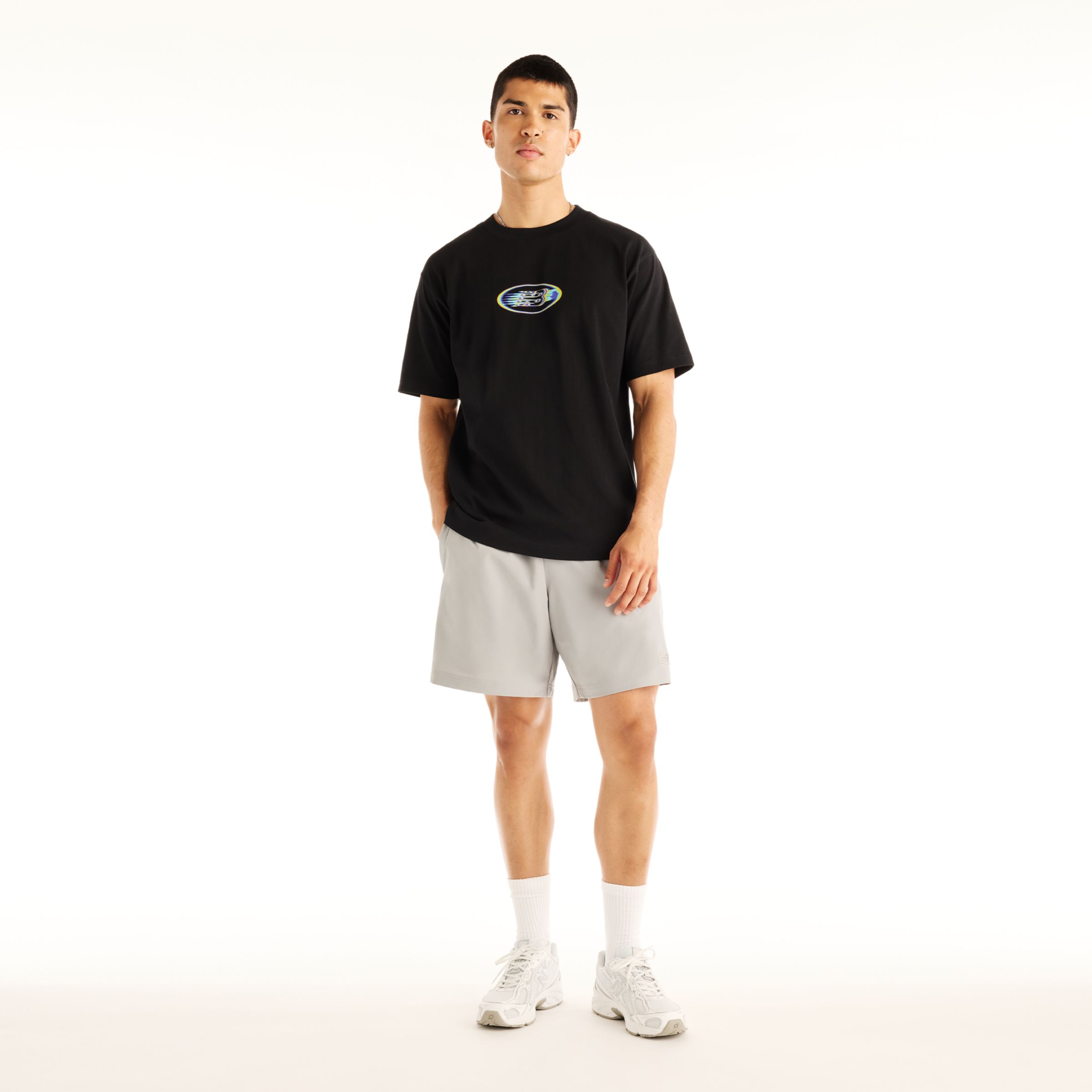 Nelson is wearing size M and is 6'1"/185.42cm. Chest: 38"/96.52cm, Waist: 30"/76.2cm, Hips: 38.5"/97.79cm
