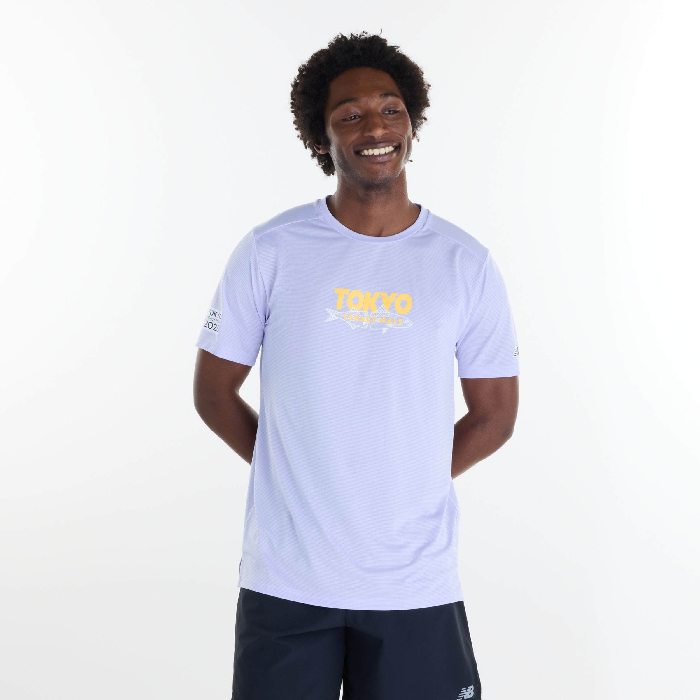 Tyliv is wearing size M and is 6'1"/186cm. Chest: 34.5"/88cm, Waist: 29"/74cm, Hips: 36.5"/93cm
