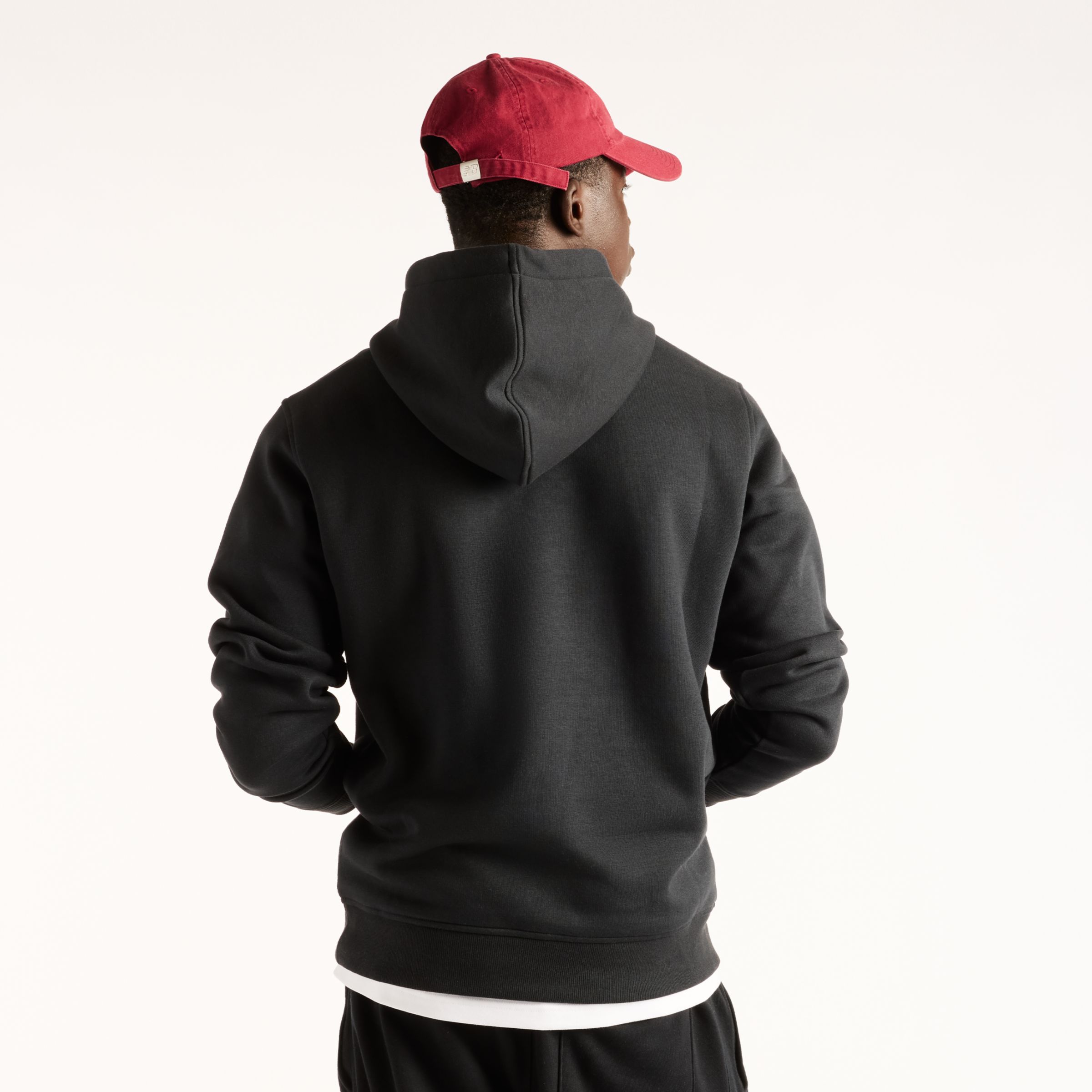 New Balance Oval Badge Relaxed Hoodie, MT62F6G8BK