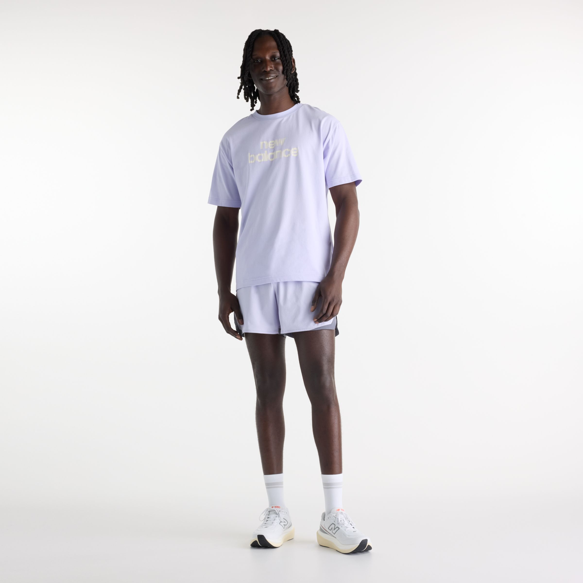 Hella is wearing size M and is 6'2"/188cm. Chest: 37"/94cm, Waist: 30"/76cm