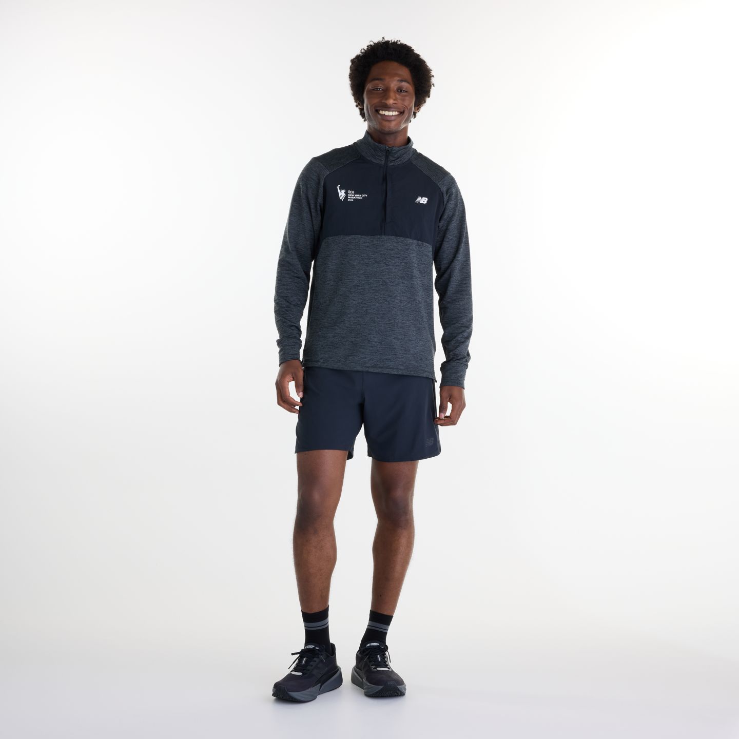 Мужская кофта на молнии 1/2 New Balance NYC Marathon RC Essential Heat Grid, цвет: Чёрный — фото 2
