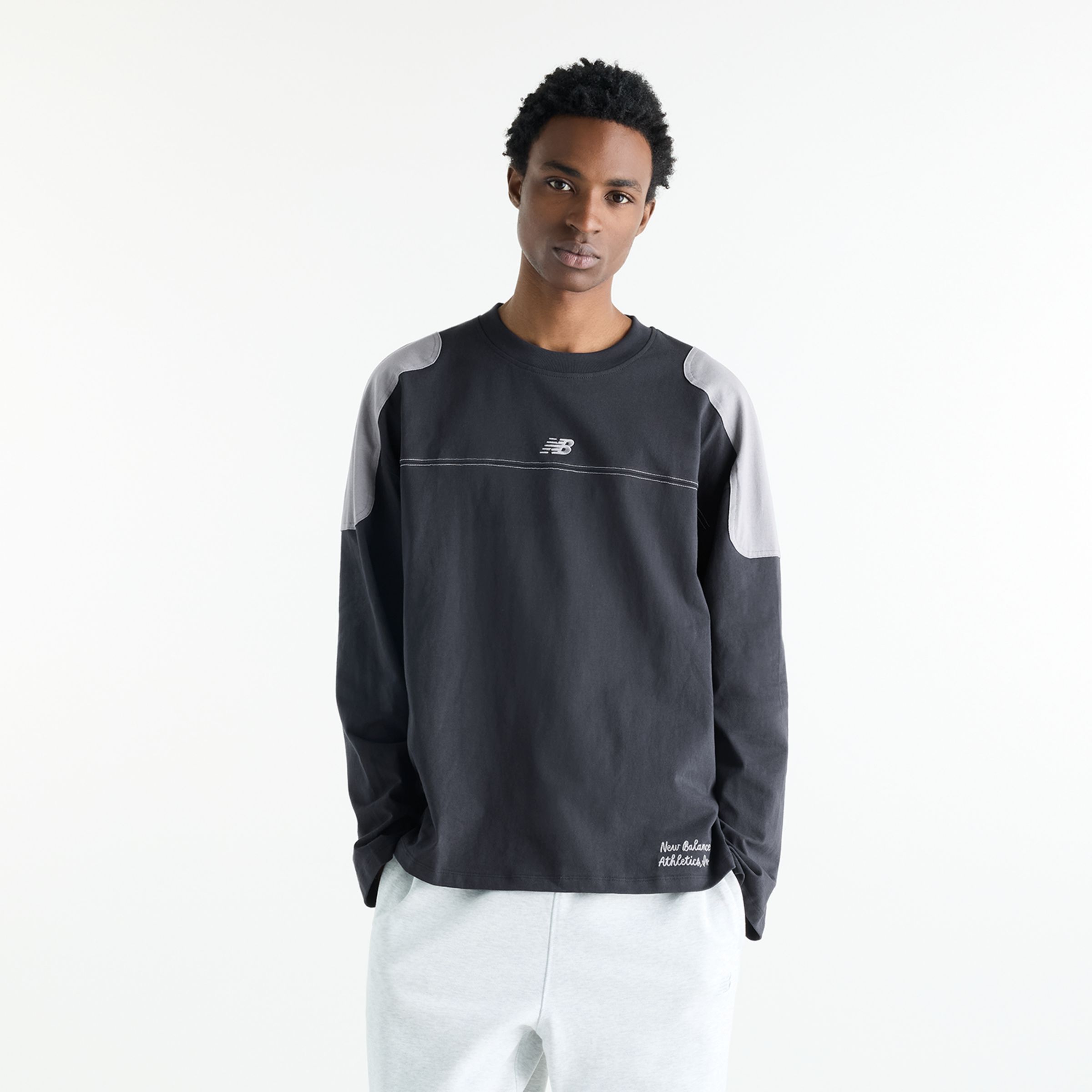 Sport レガシーグラフィックロングスリーブTシャツ