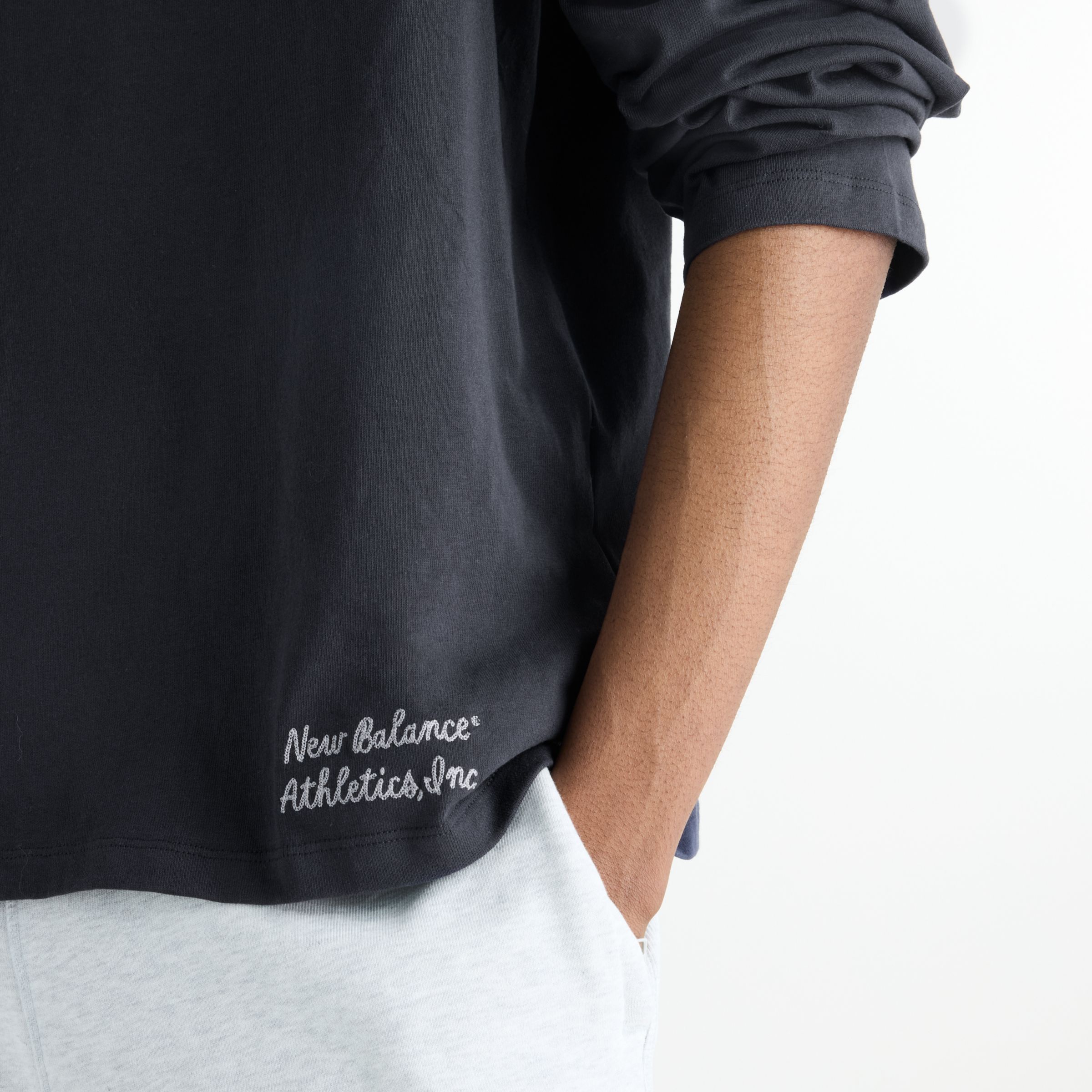 Sport レガシーグラフィックロングスリーブTシャツ