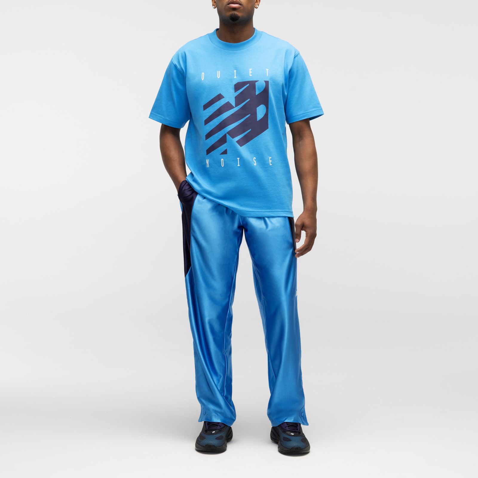 Мужские футболки New Balance Quiet Noise Graphic T-Shirt — фото 2