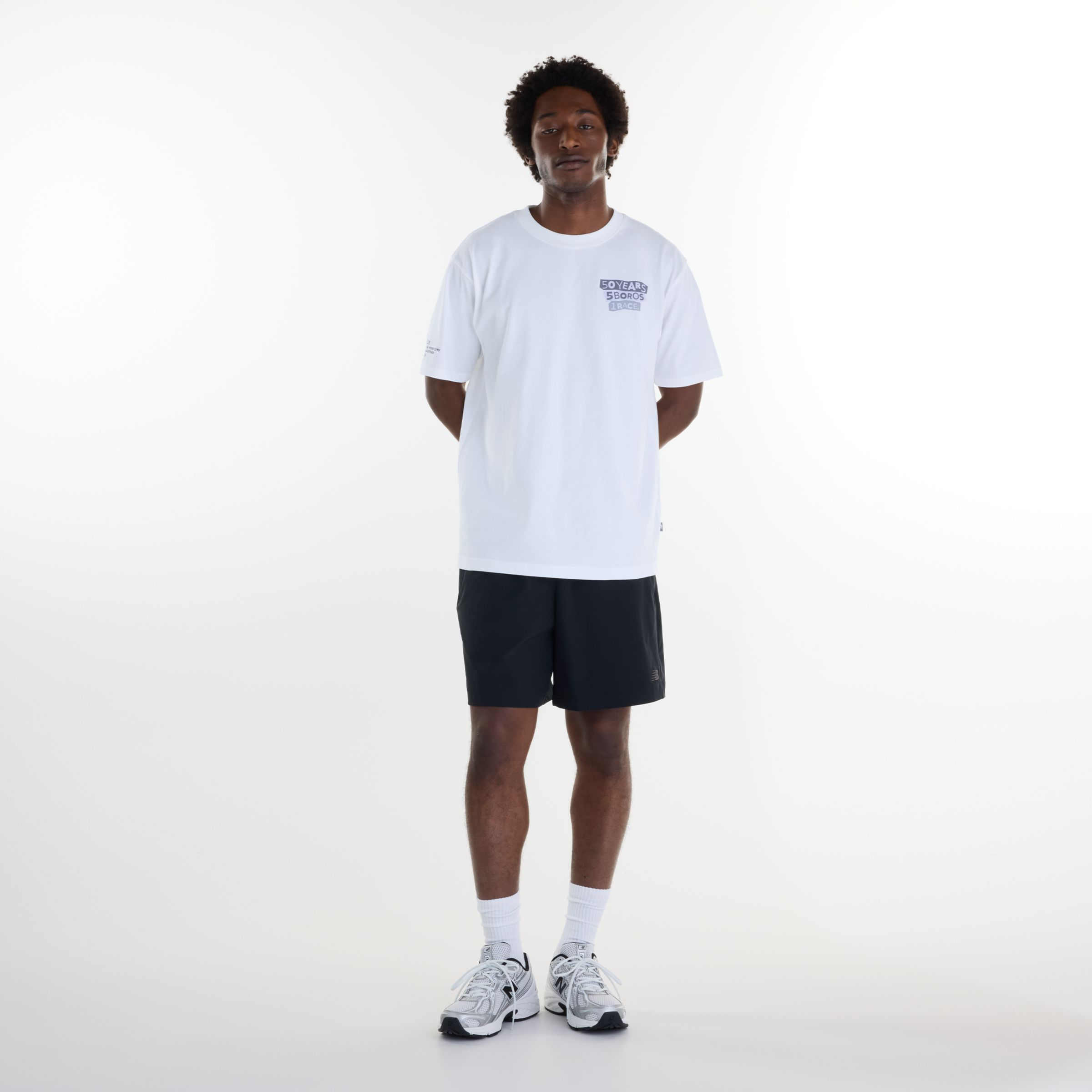 Tyliv is wearing size M and is 6'1"/186cm. Chest: 34.5"/88cm, Waist: 29"/74cm, Hips: 36.5"/93cm