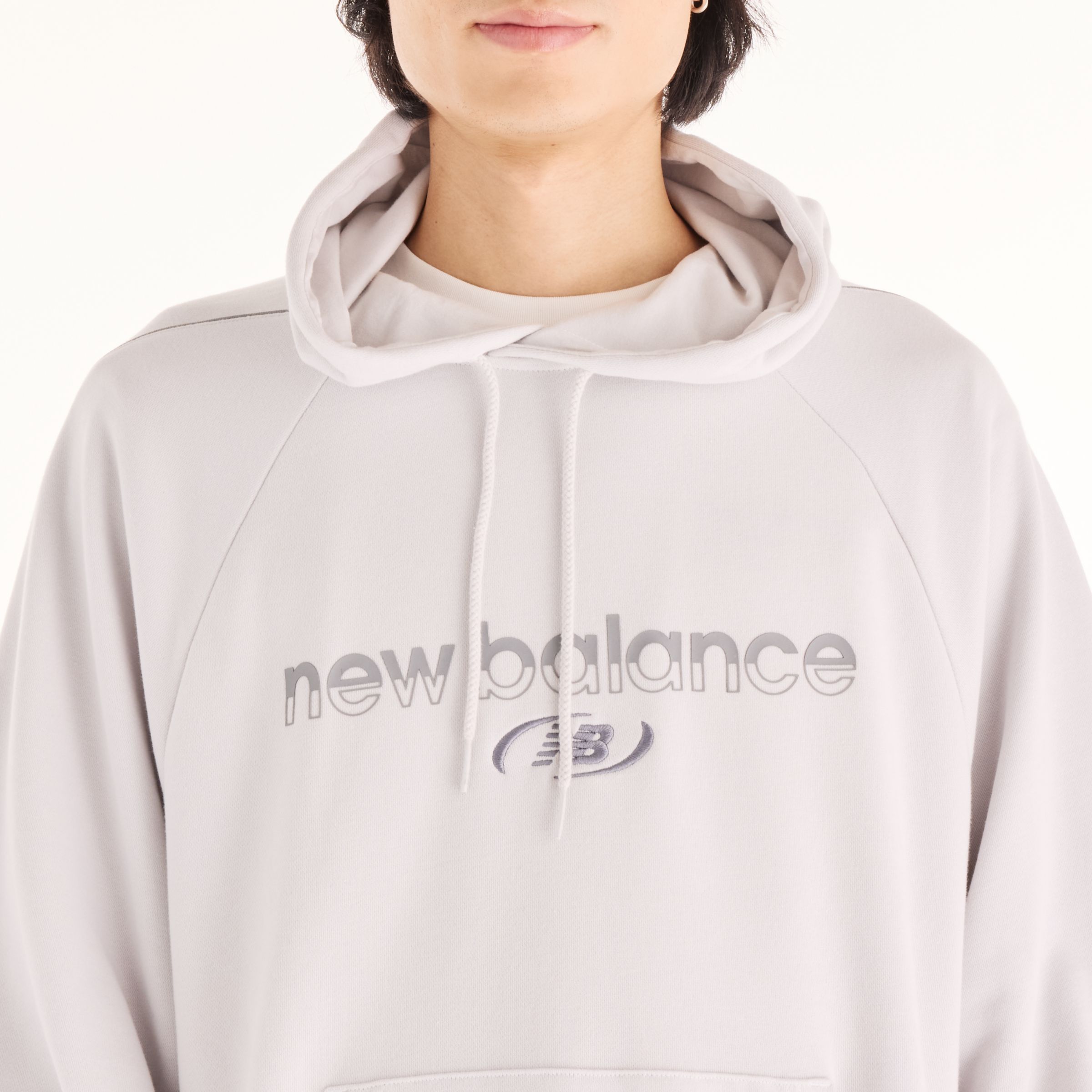 Nelson is wearing size M and is 5'4.5/164cm. Chest: 34.75"/88cm, Waist: 29"/74cm, Hips: 35.5"/90cm