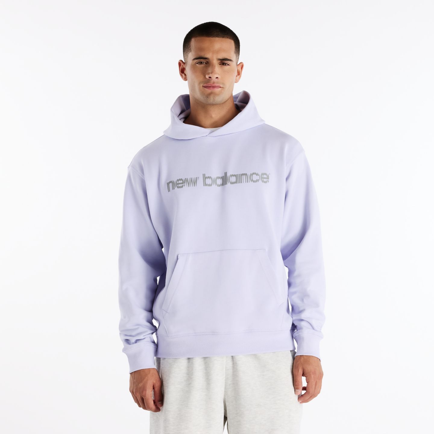 Мужское худи New Balance Nocturnal Run Flash, цвет: Дымчатый фиолетовый — фото 1