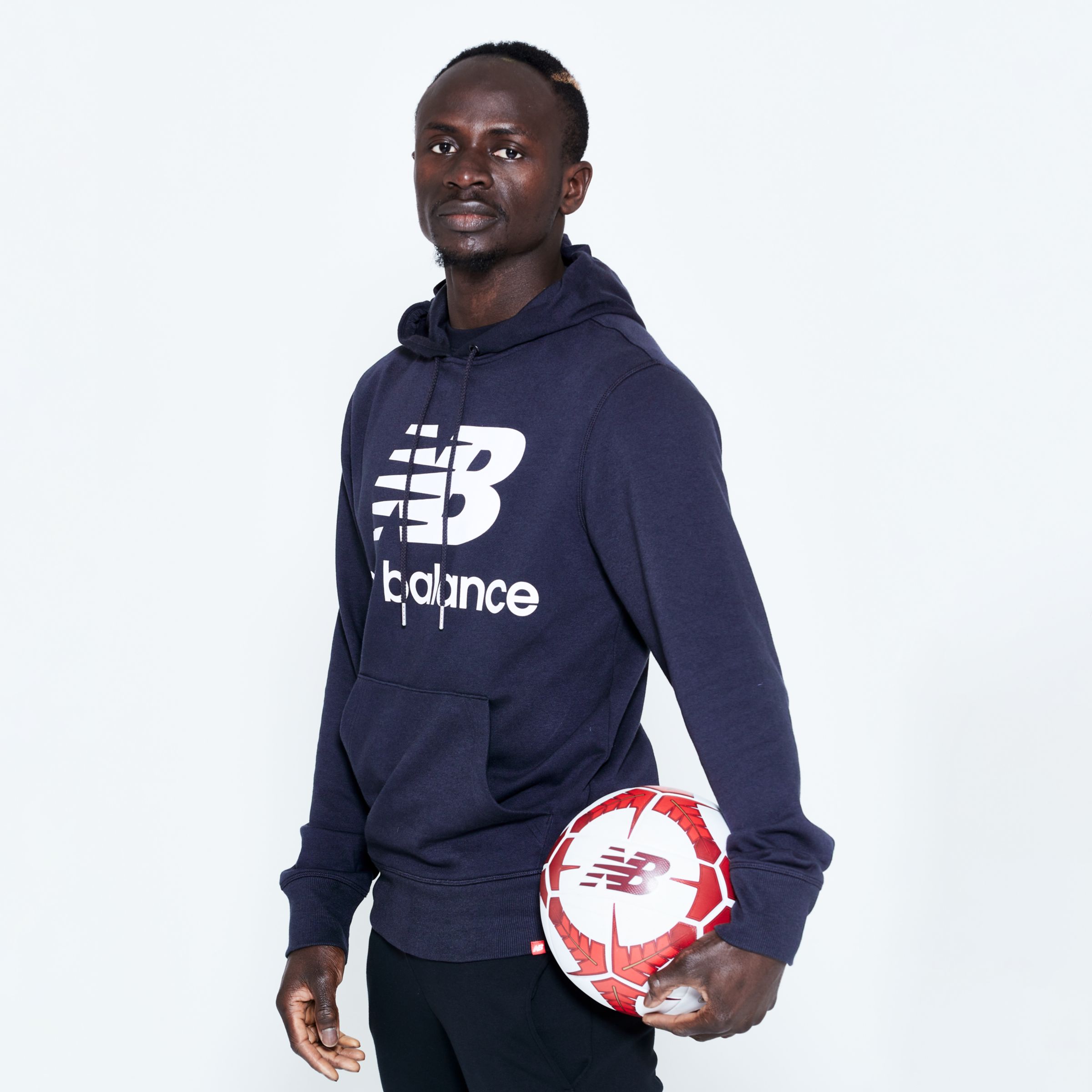 Sweats &agrave; capuche Essentials Stacked Logo Po