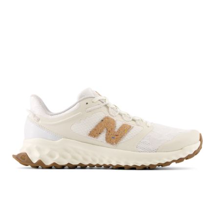 뉴발란스 New Balance Fresh Foam Garoe,Sea Salt with Linen and Cork