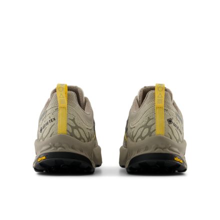 シャロウページ New Balance Fresh Foam X Iron v7 GORE-TEX® Running Shoes