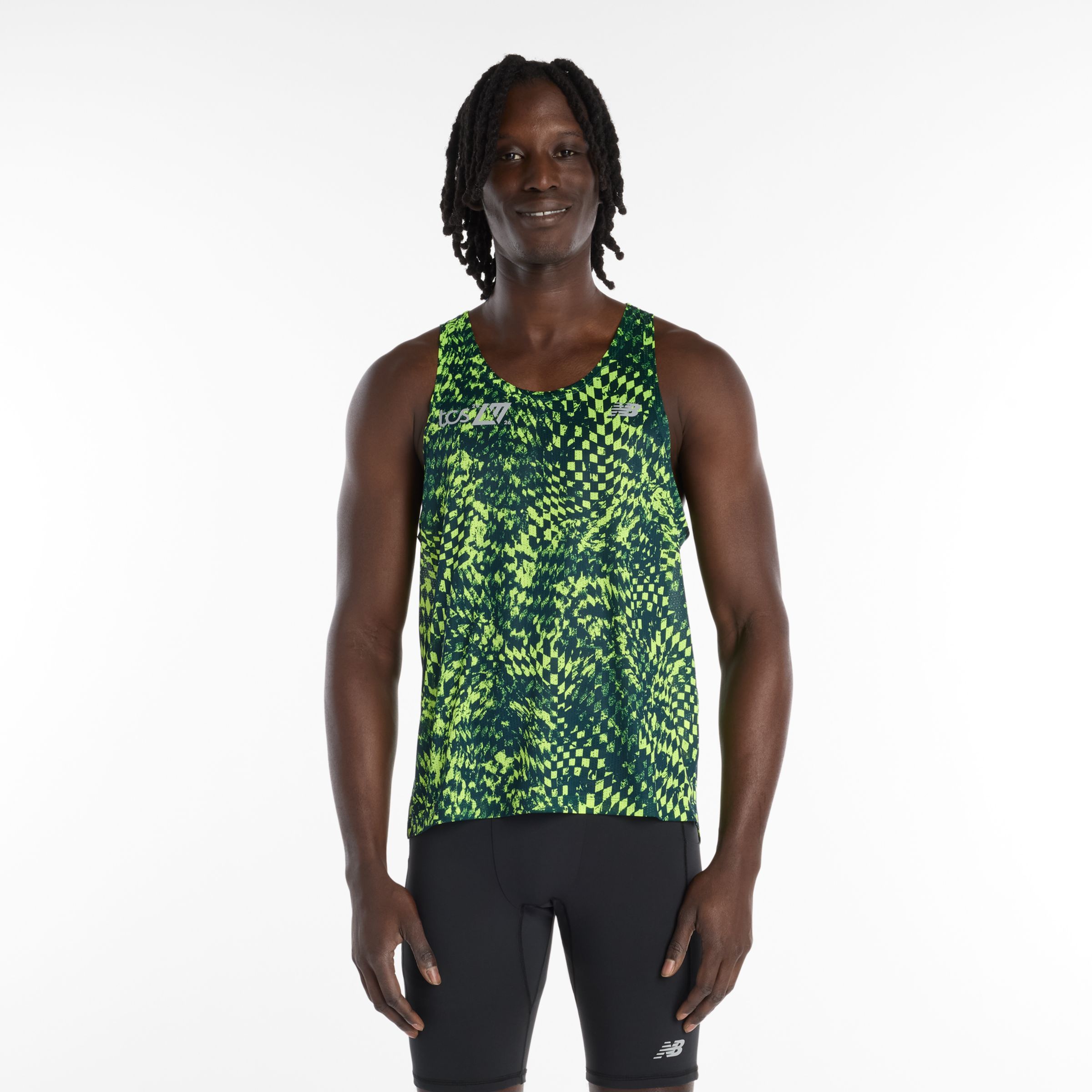 New Balance  M&auml;n London Edition RC Essential Printed Singlet i Gr&ouml;n Poly Sticka