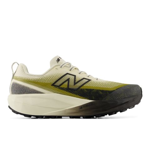 Женские кроссовки New Balance FuelCell SuperComp Trail v2
